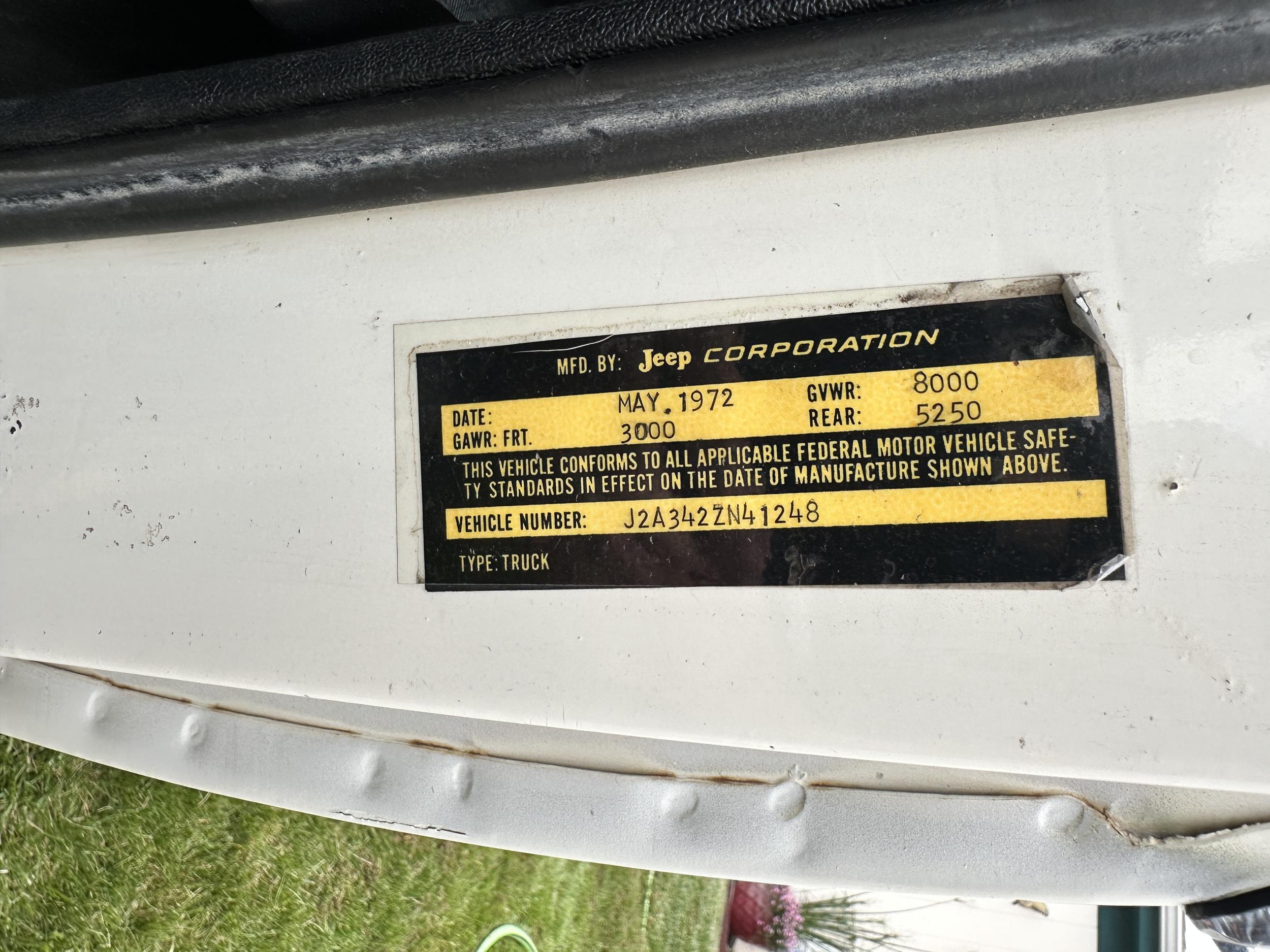 1972 Jeep J-4800 Camper Special