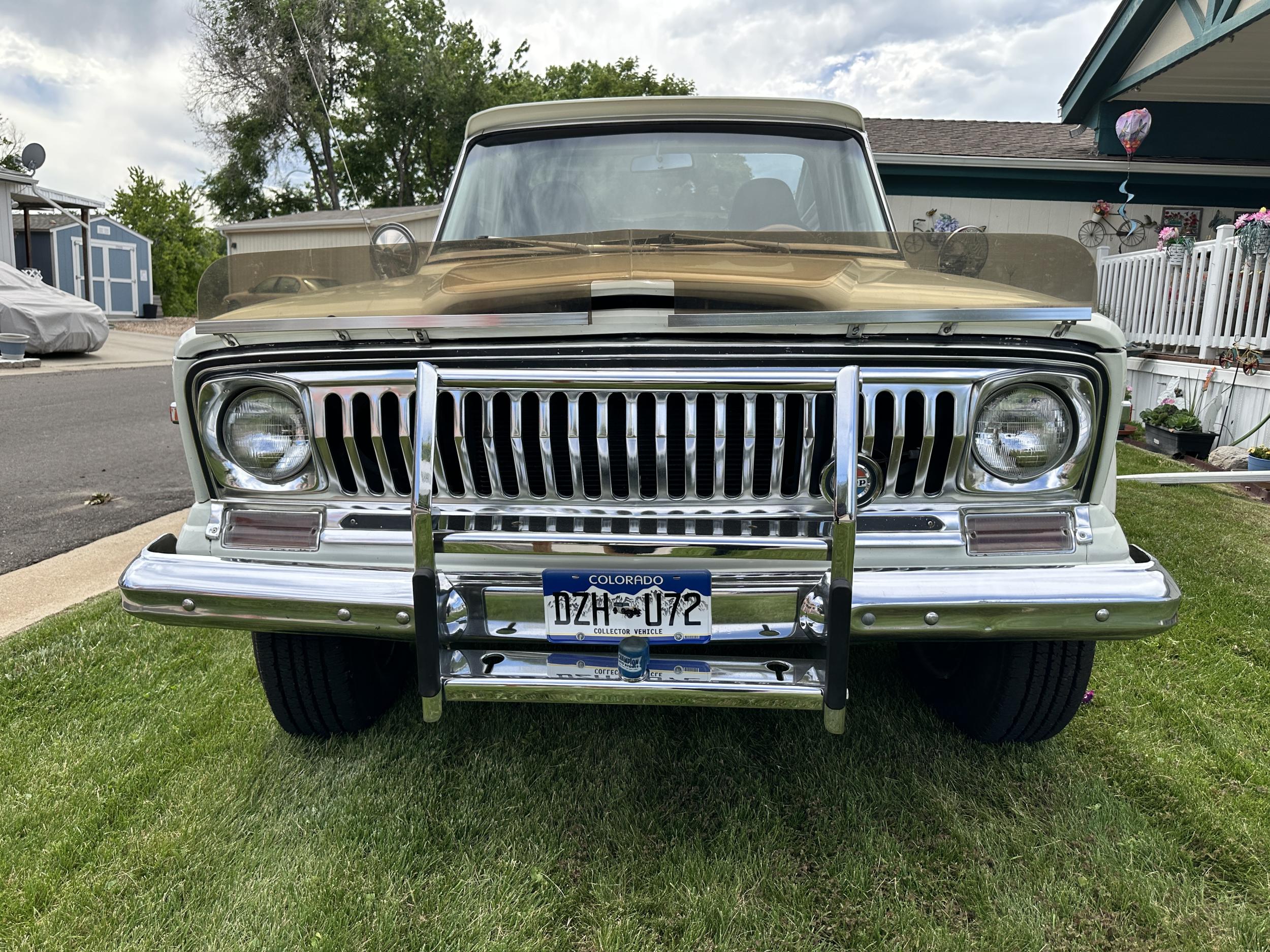1972 Jeep J-4800 Camper Special - 5