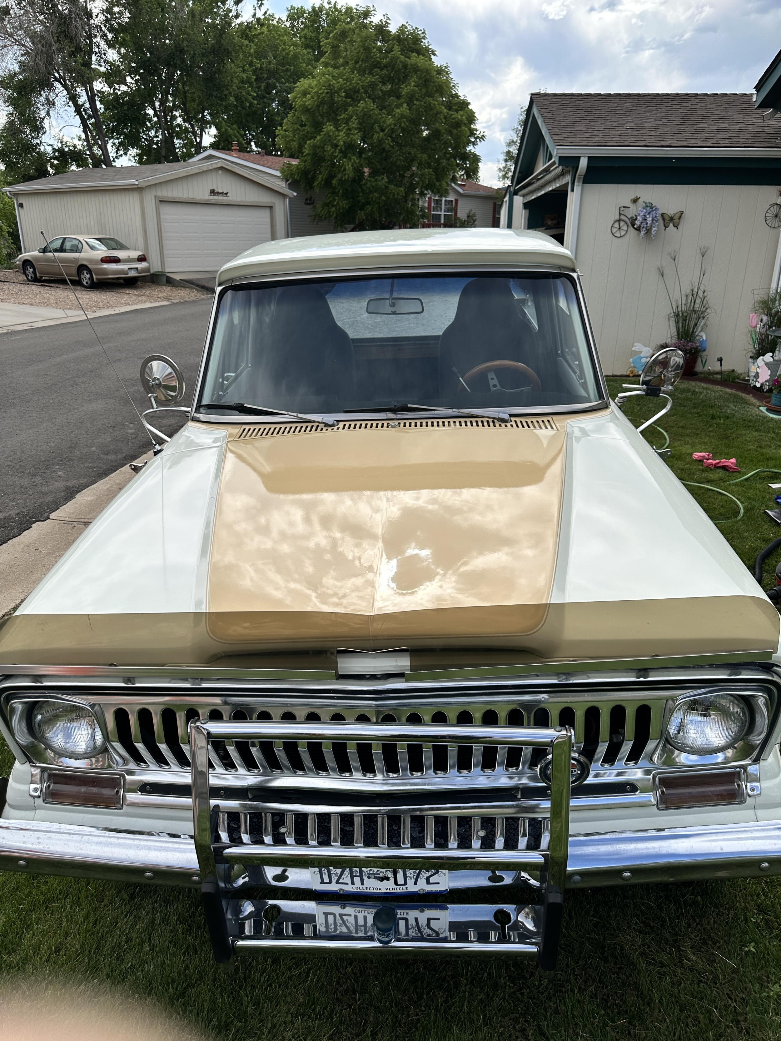 1972 Jeep J-4800 Camper Special