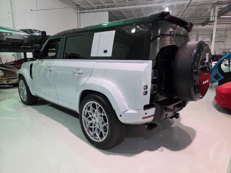 2024 Land Rover Defender 110 V8 P525