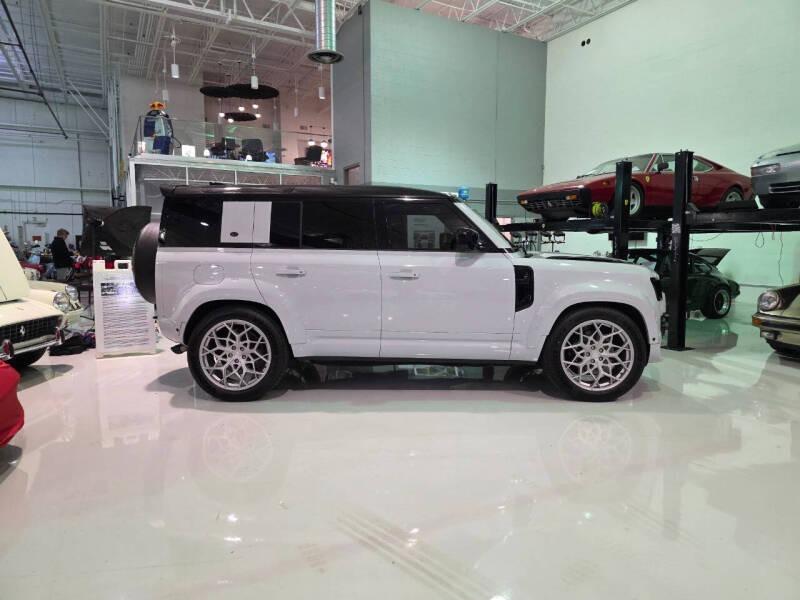 2024 Land Rover Defender 110 V8 P525