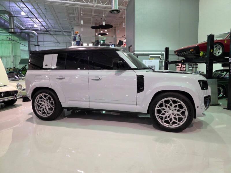 2024 Land Rover Defender 110 V8 P525