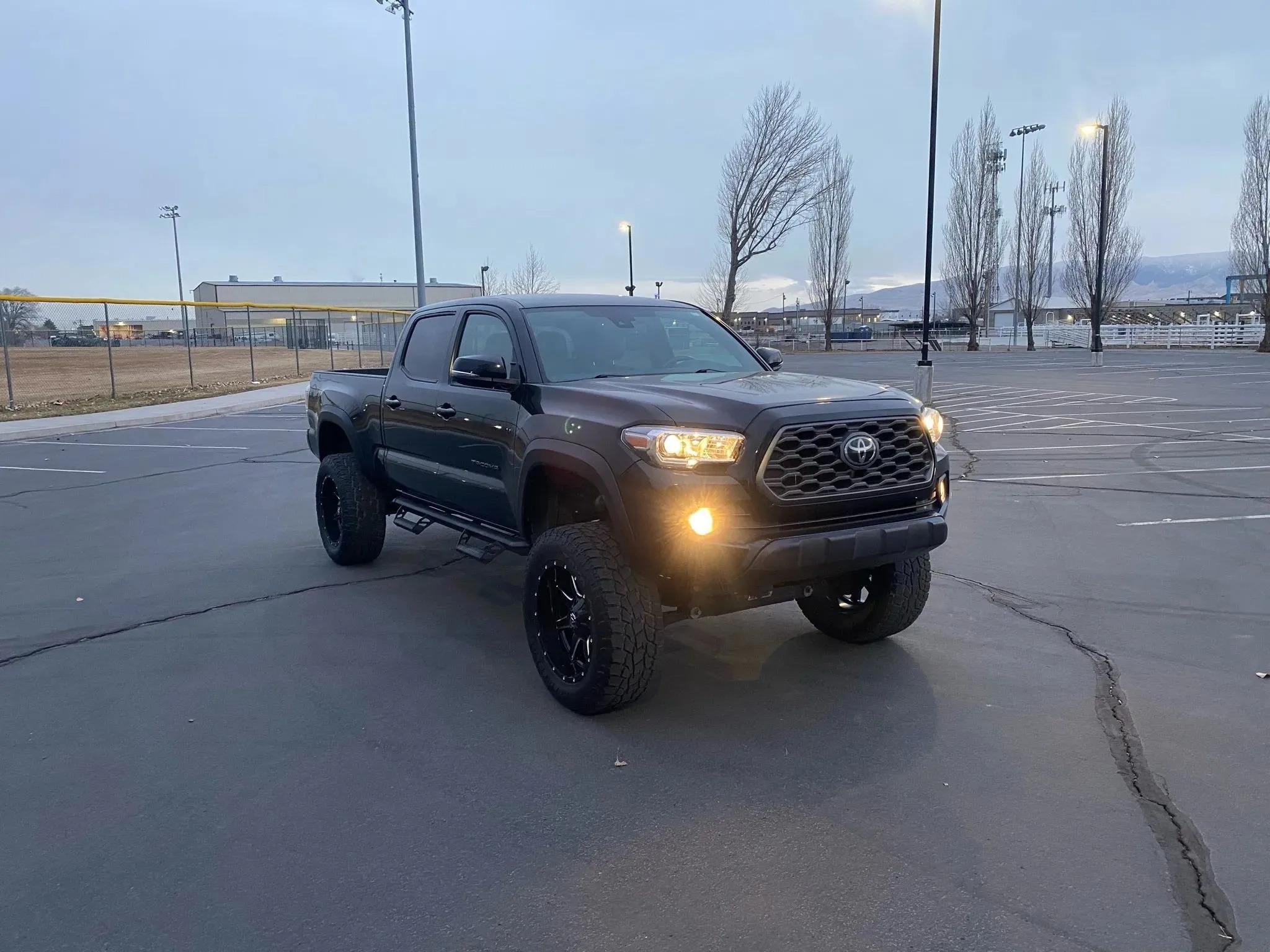 2021 Toyota Tacoma TRD Off-Road - 5