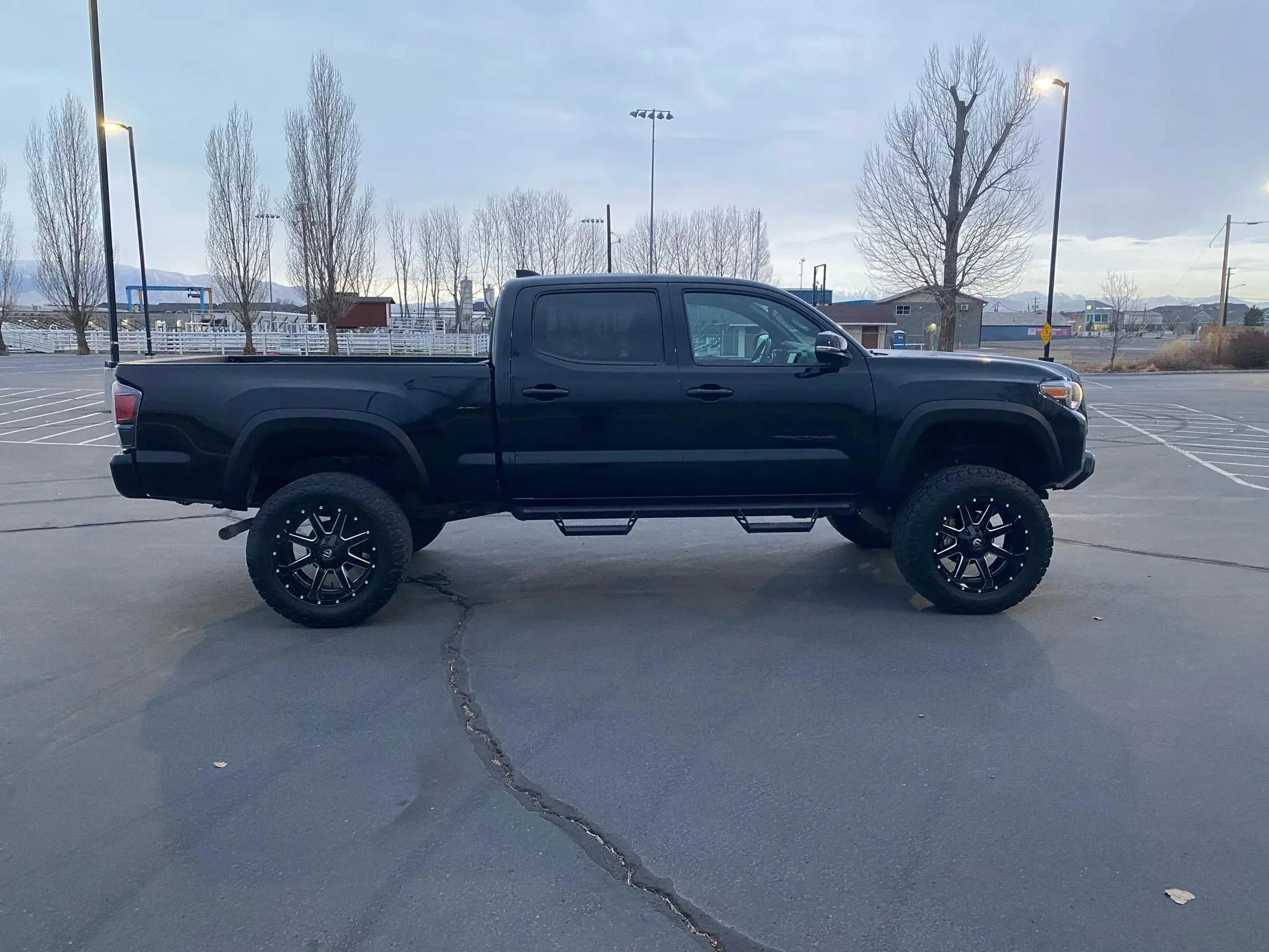 2021 Toyota Tacoma TRD Off-Road - 4
