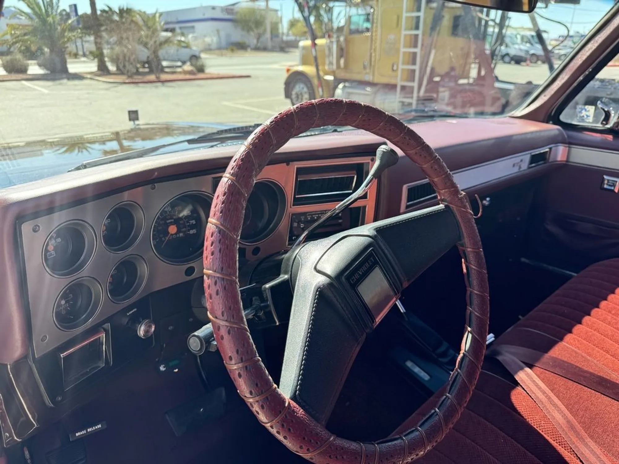 1985 Chevrolet Suburban K20