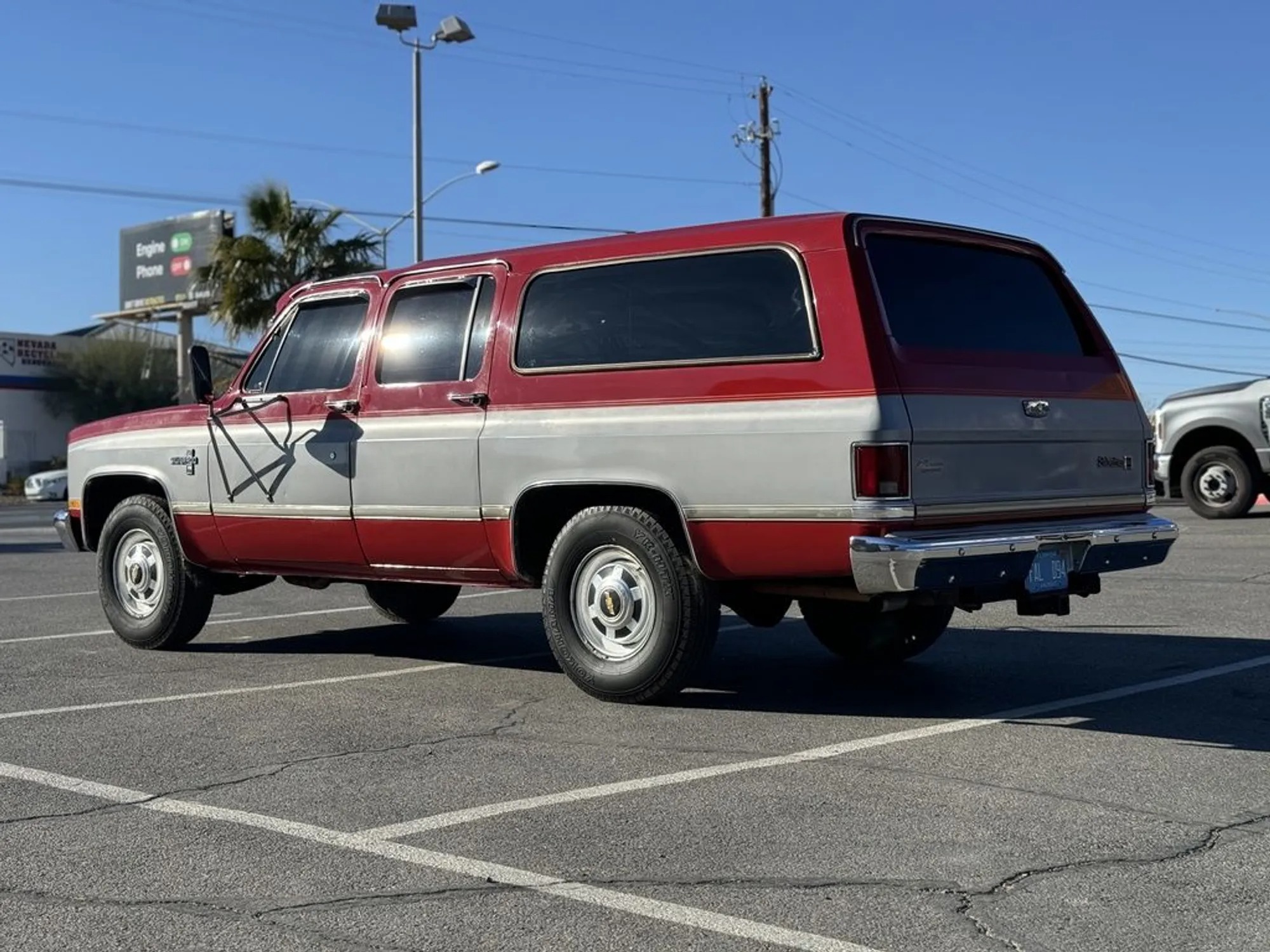 1984 Chevrolet Suburban C20 - 3