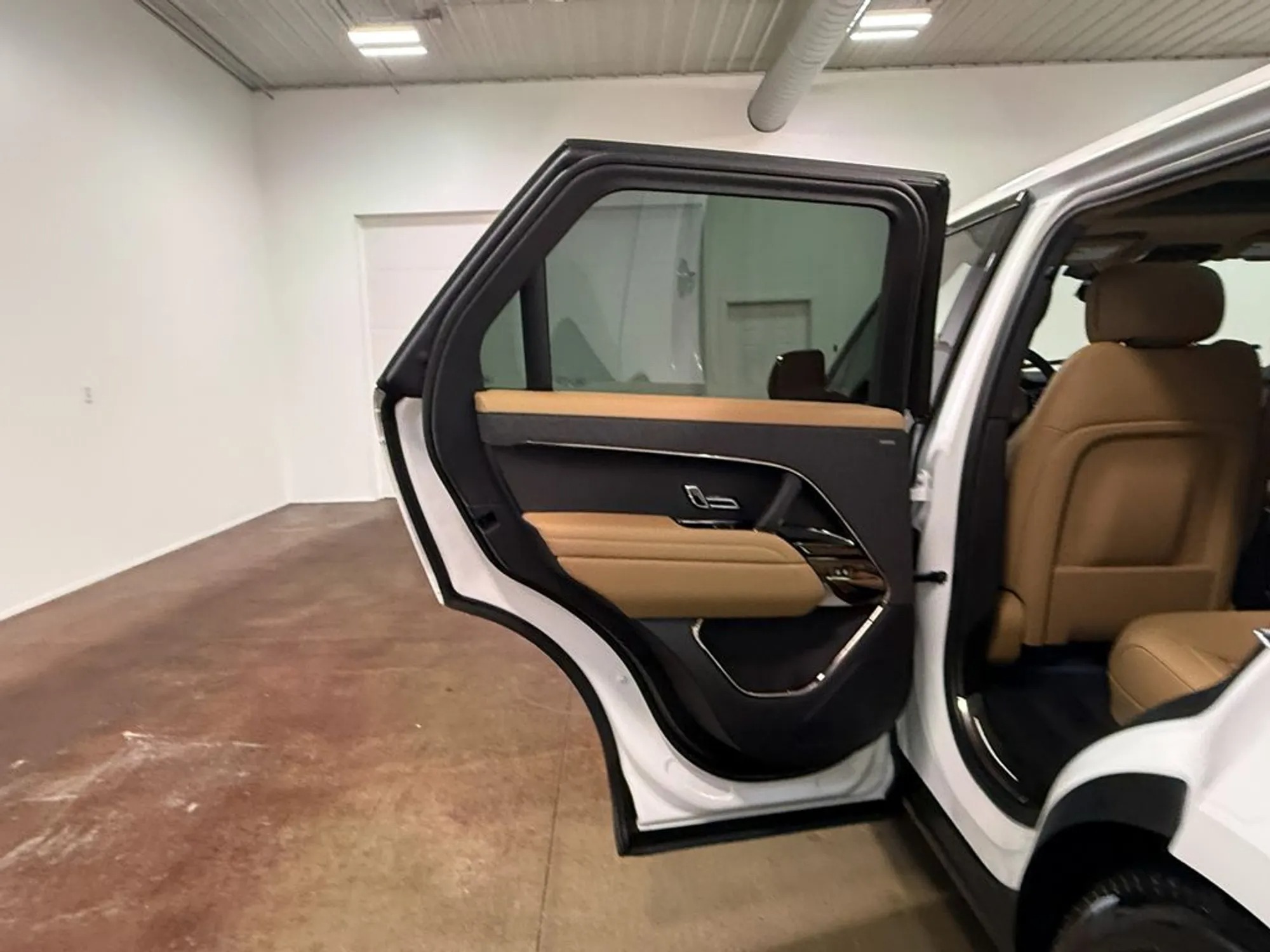 2025 Land Rover Range Rover Sport SE