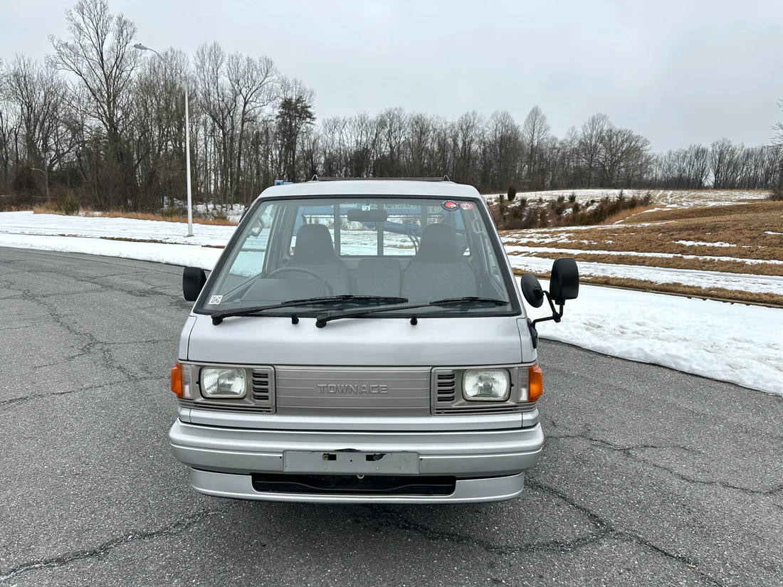 1996 Toyota TownAce Crane Truck