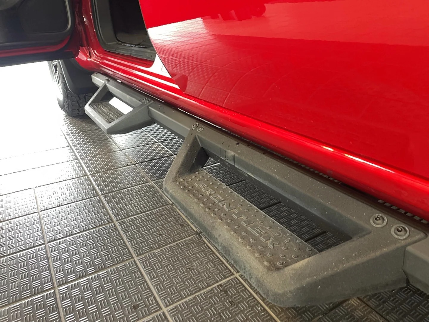 2023 Nissan Frontier PRO-4X - 4