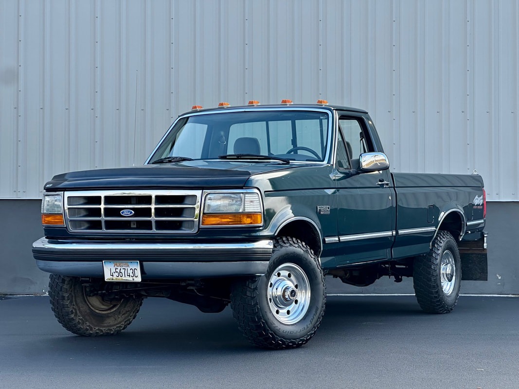 1995 Ford F-250 XLT - 2