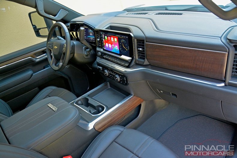 2024 Chevrolet Silverado 3500HD High Country