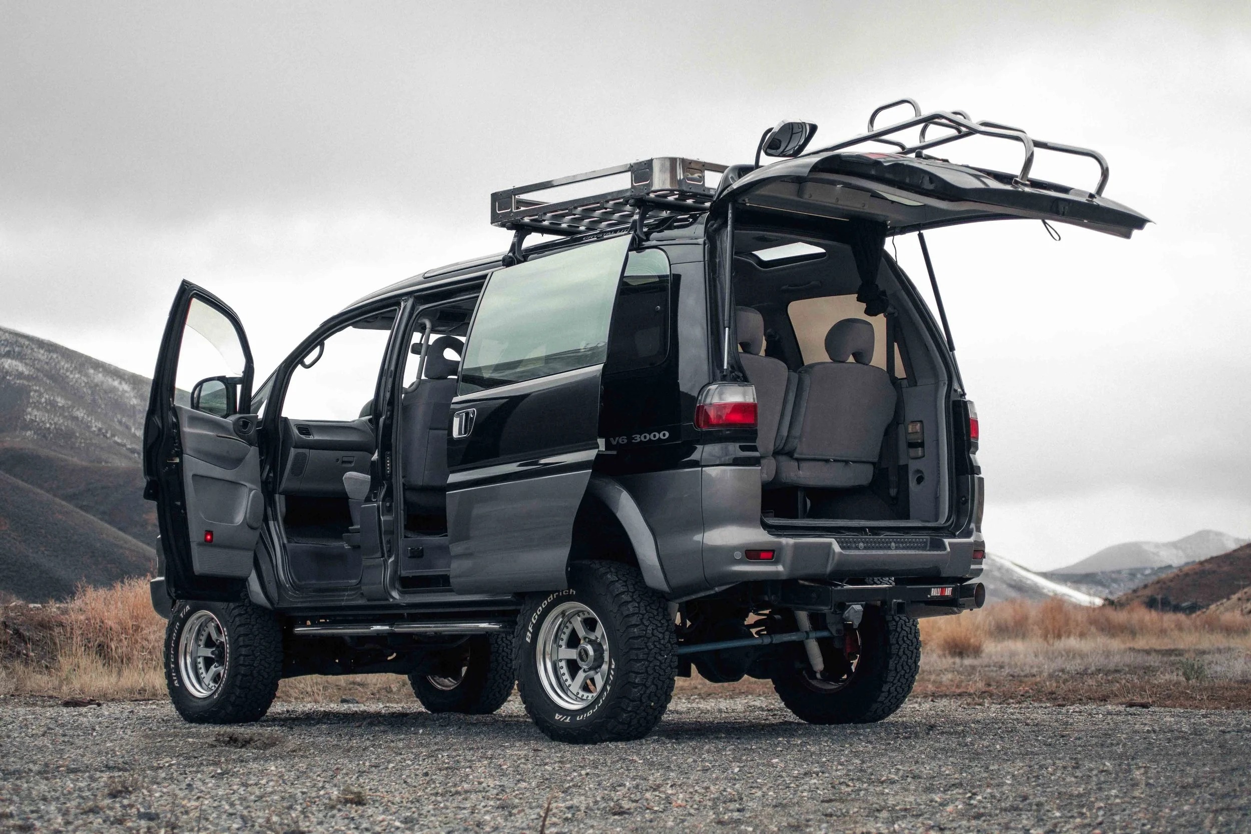 1997 Mitsubishi Delica L400 Space Gear - 3
