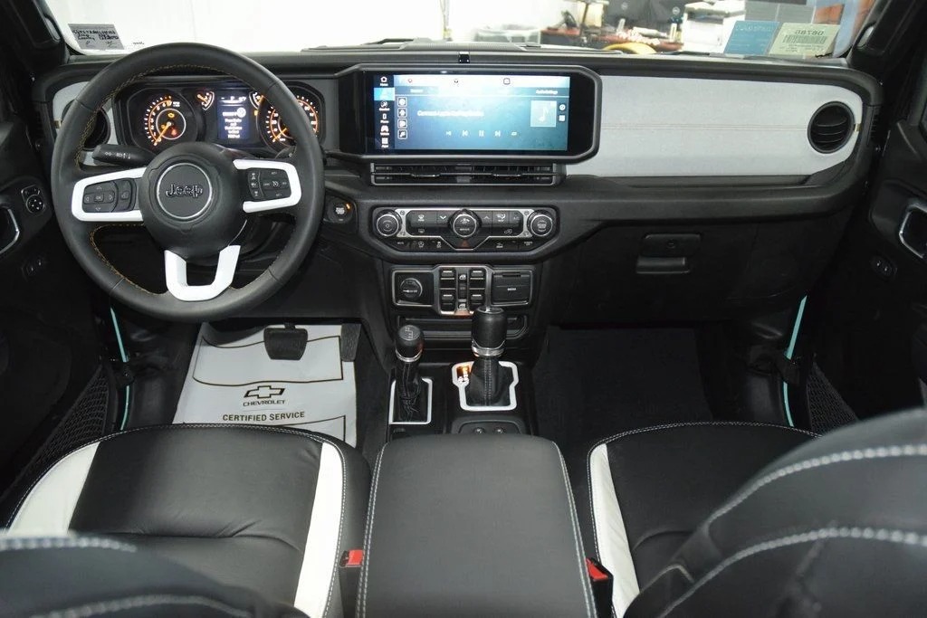 2025 Jeep Gladiator Sport S Aqua Edition