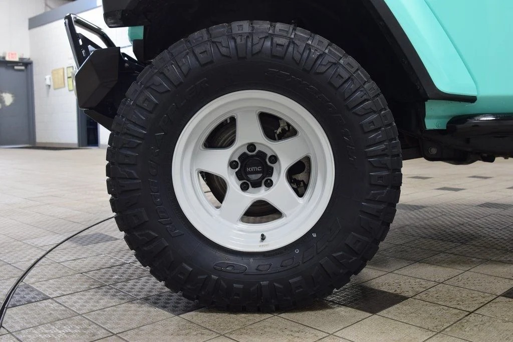 2025 Jeep Gladiator Sport S Aqua Edition