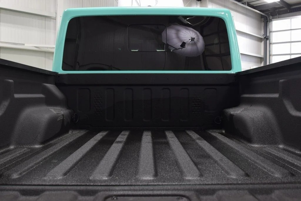 2025 Jeep Gladiator Sport S Aqua Edition