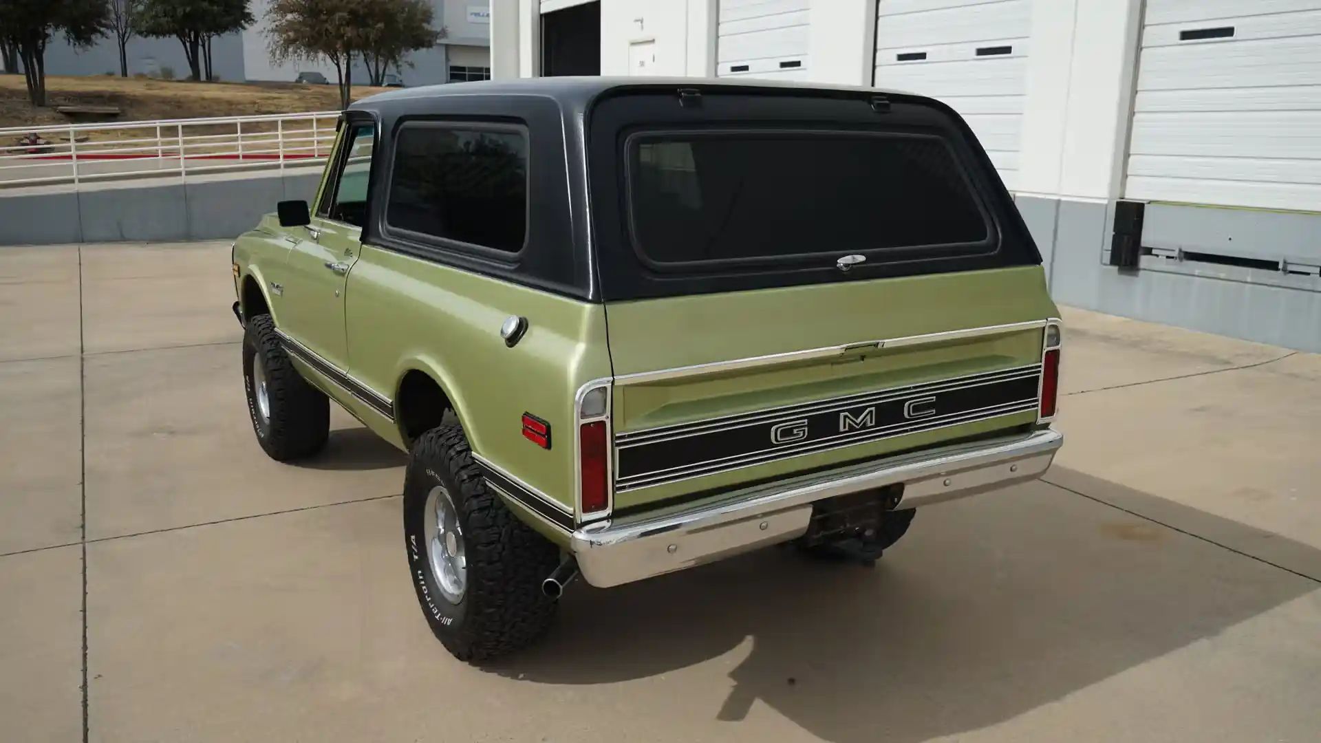 1971 GMC Jimmy CST - 5