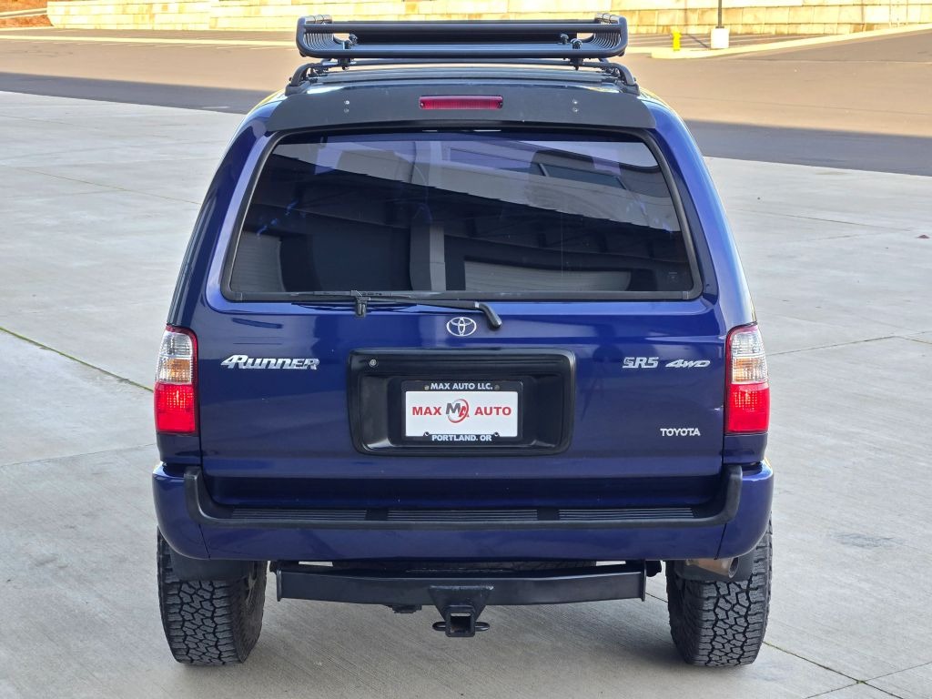 Modified 2000 Toyota 4Runner SR5