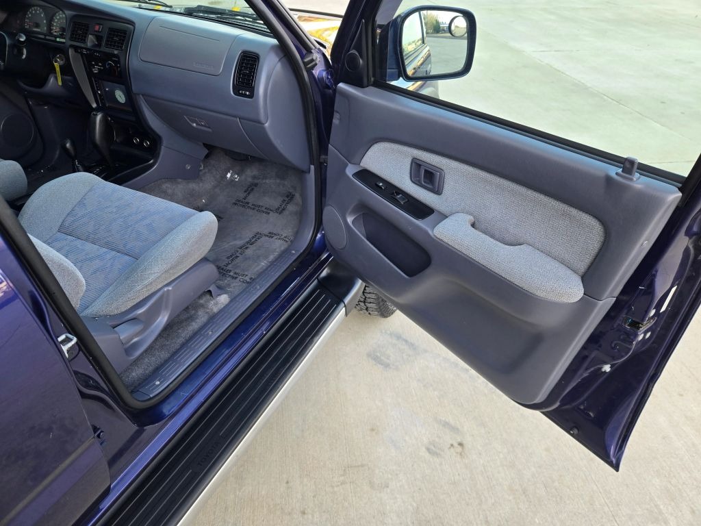 Modified 2000 Toyota 4Runner SR5