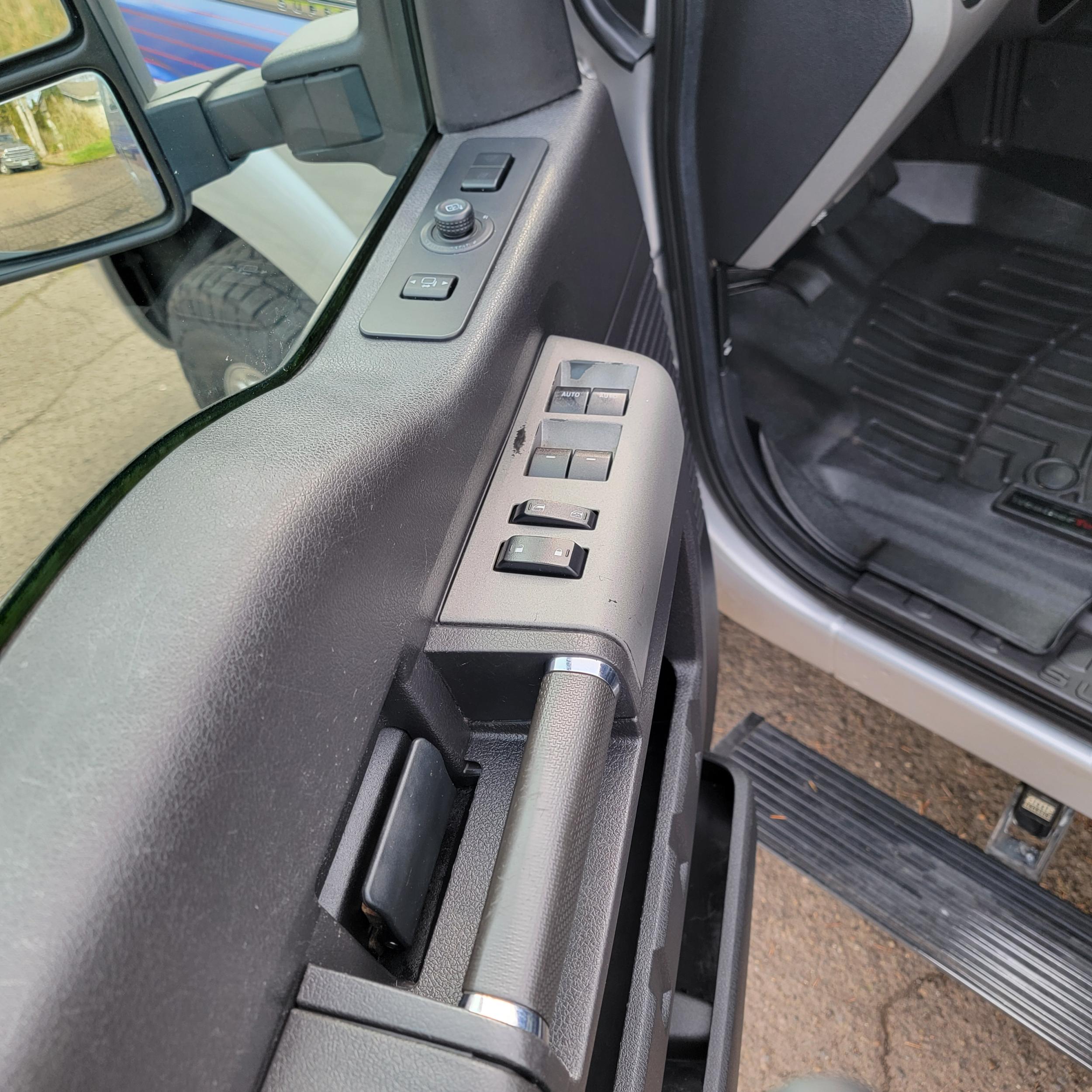 2016 Ford F-350 Super Duty Lariat
