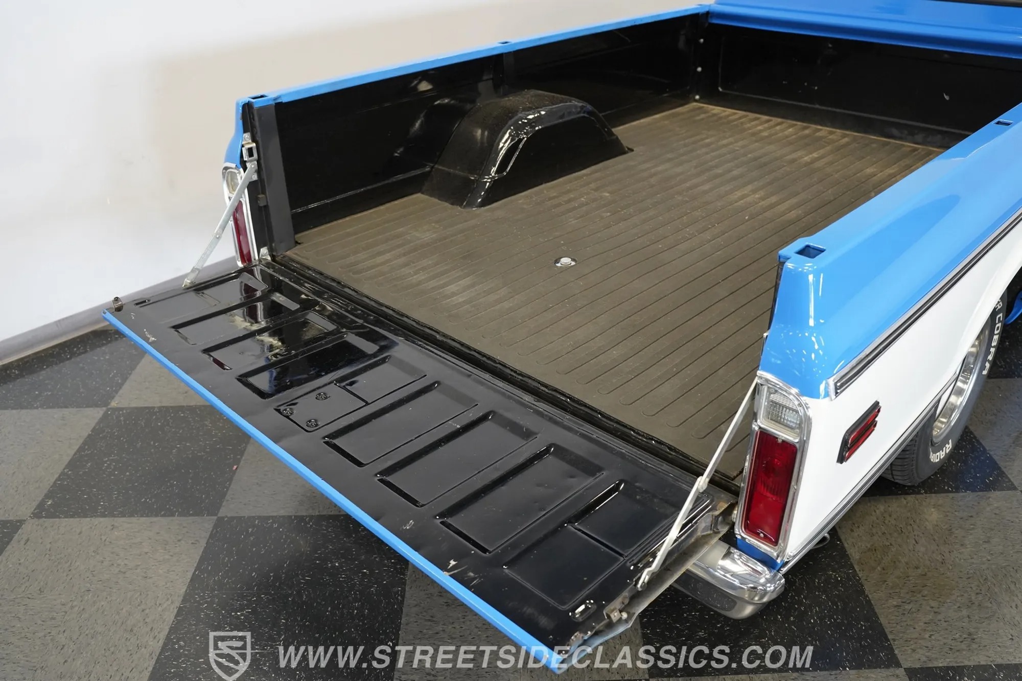 1972 Chevrolet C10 Cheyenne Restomod