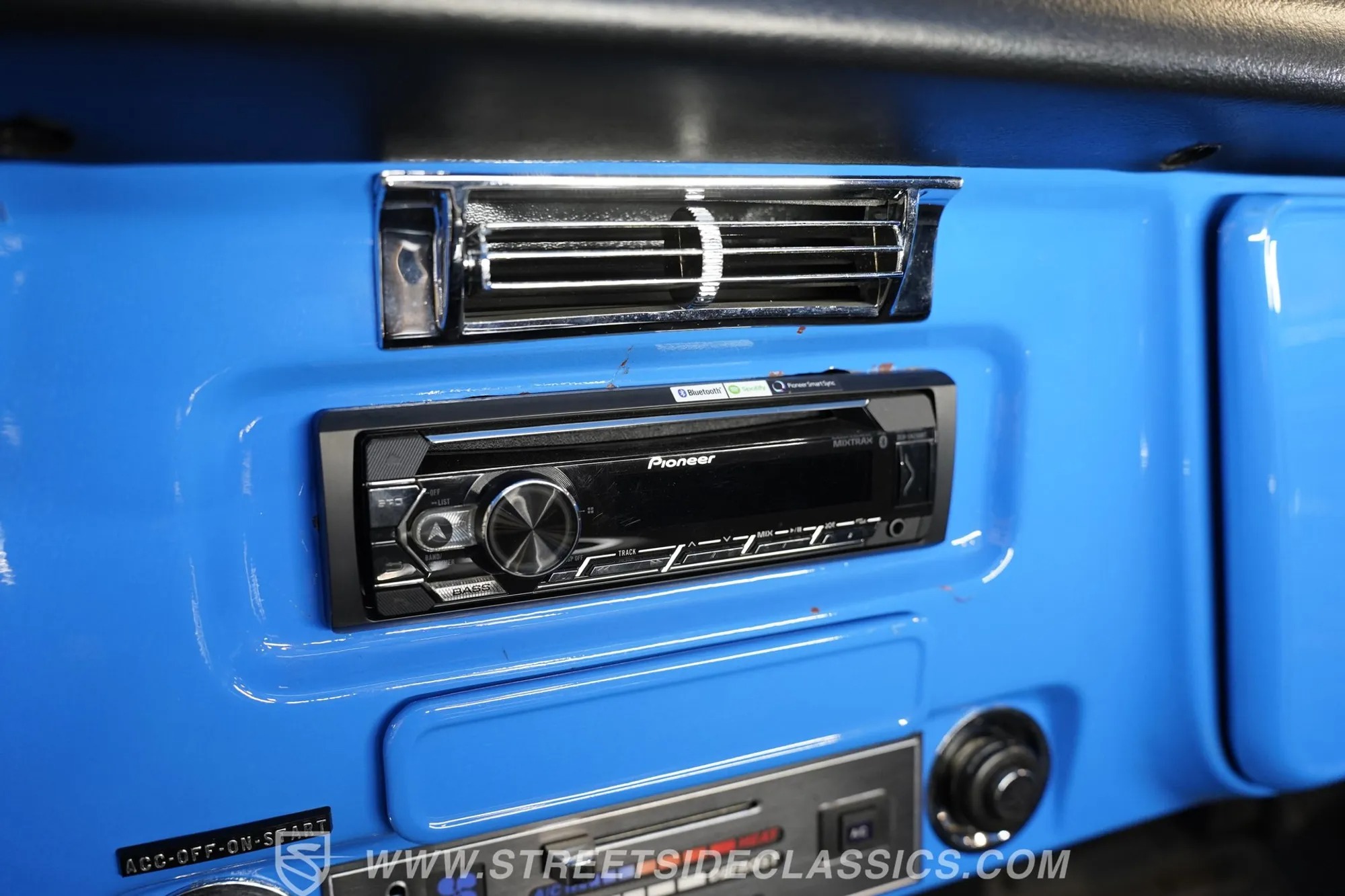 1972 Chevrolet C10 Cheyenne Restomod