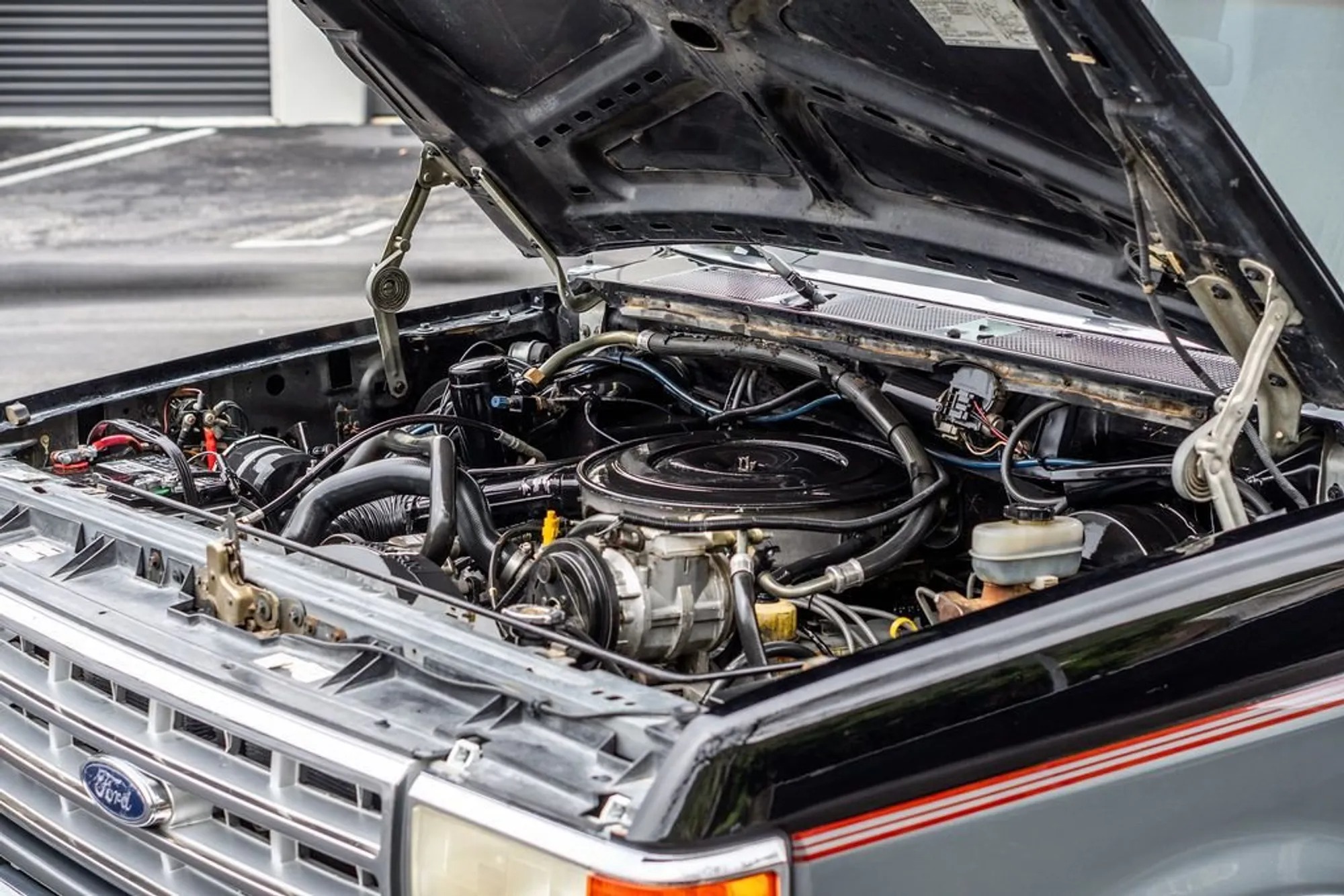 1987 Ford F-250 XLT Lariat