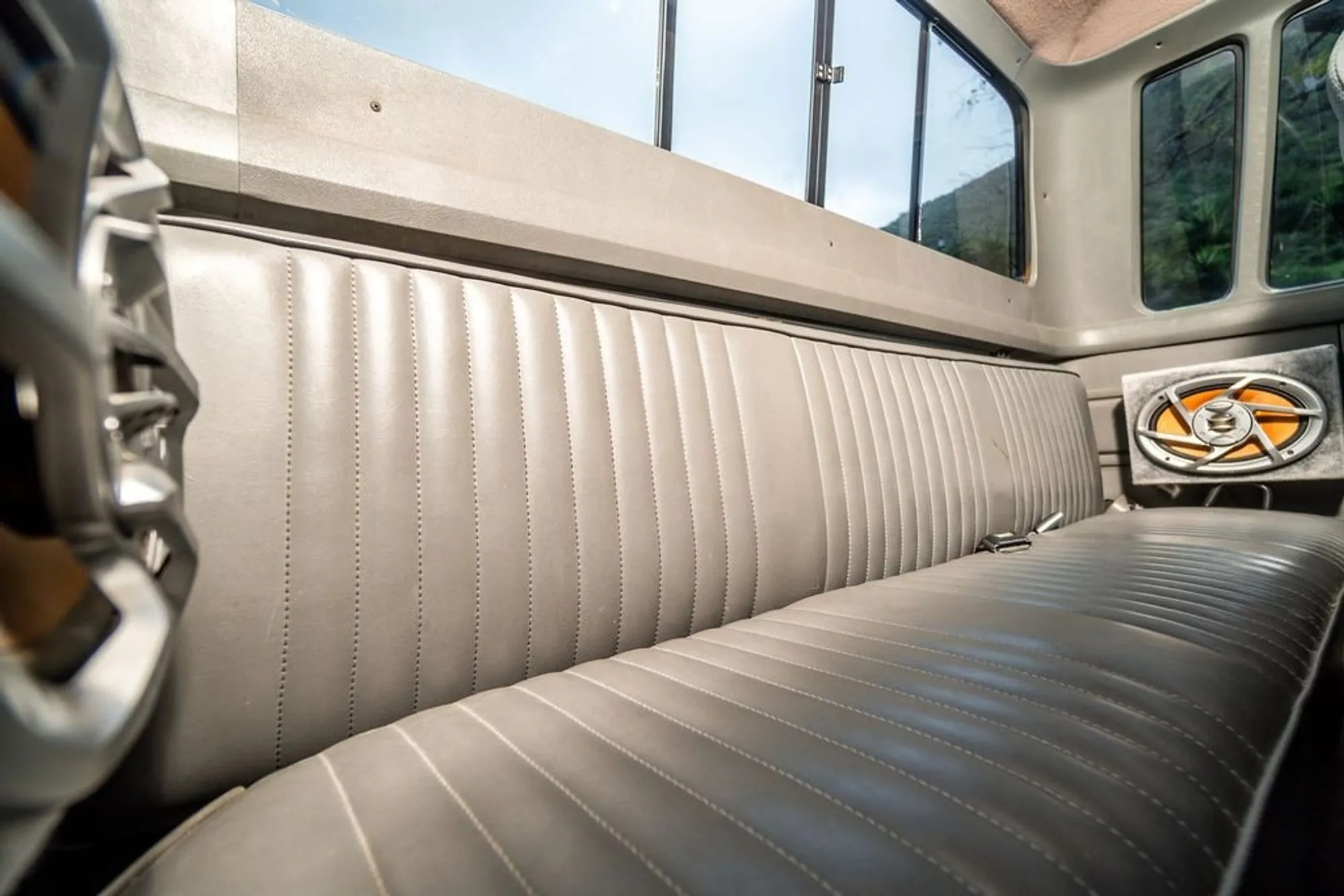 1987 Ford F-250 XLT Lariat