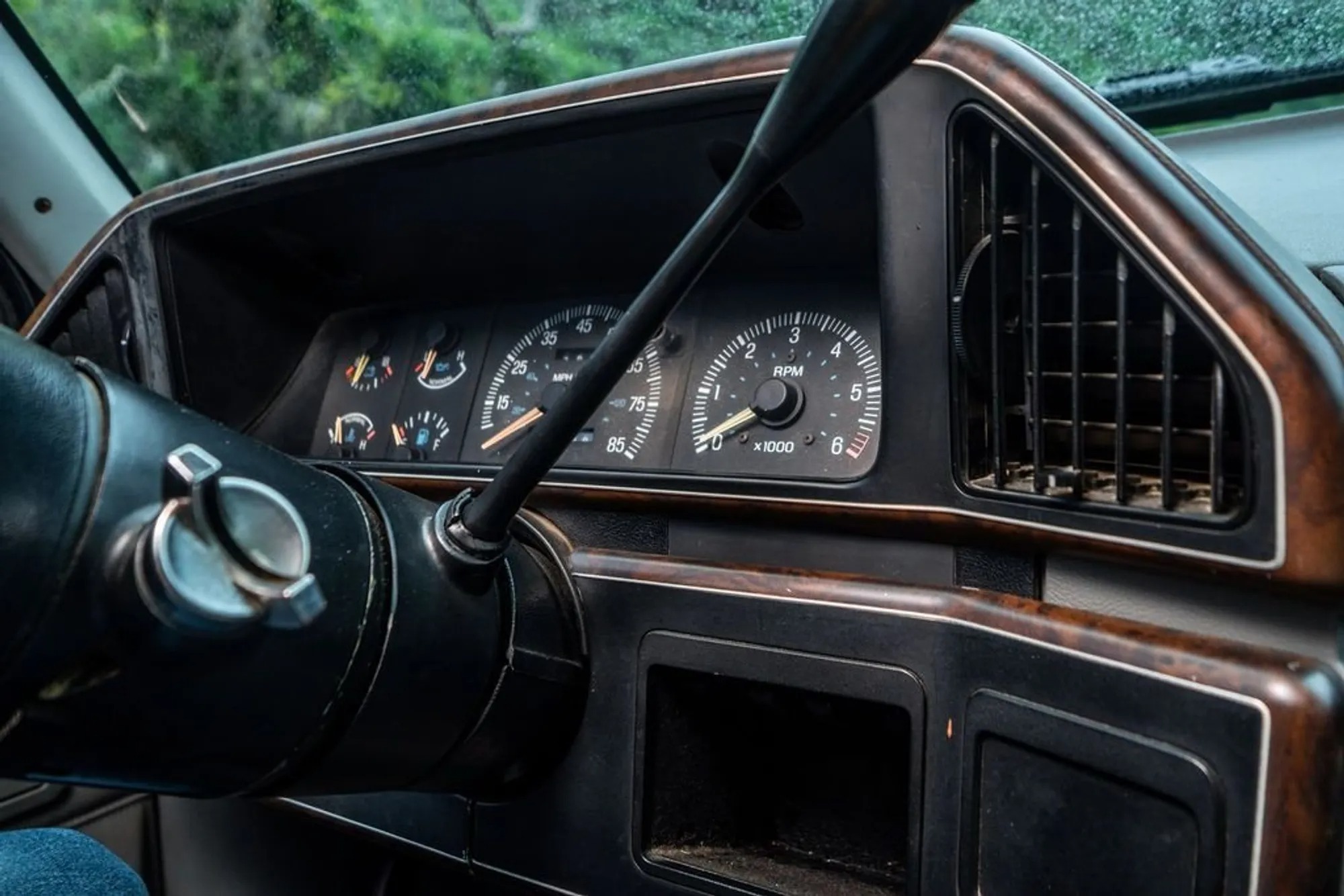 1987 Ford F-250 XLT Lariat