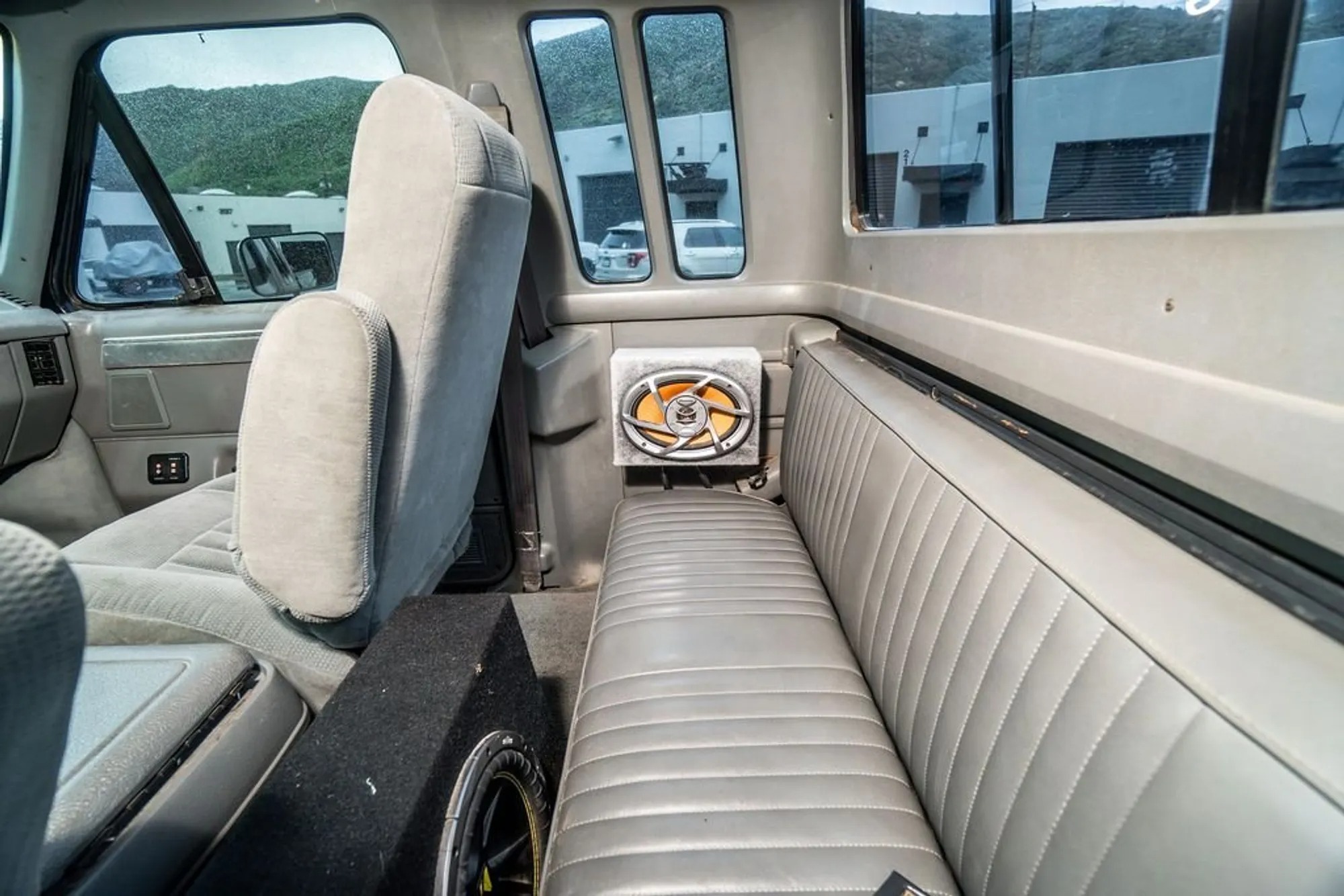 1987 Ford F-250 XLT Lariat