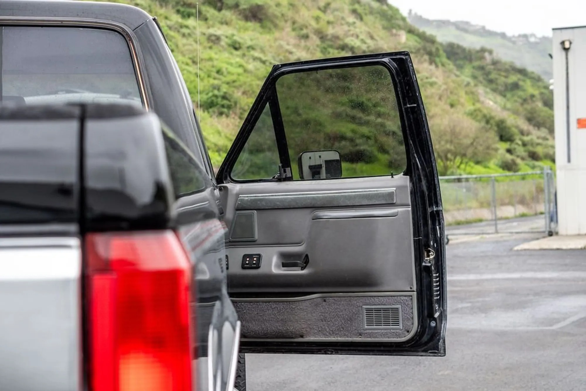 1987 Ford F-250 XLT Lariat