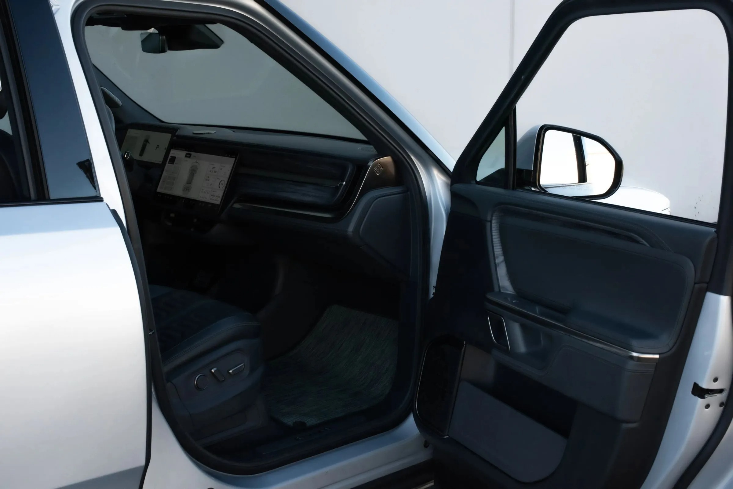 2022 Rivian R1T Launch Edition