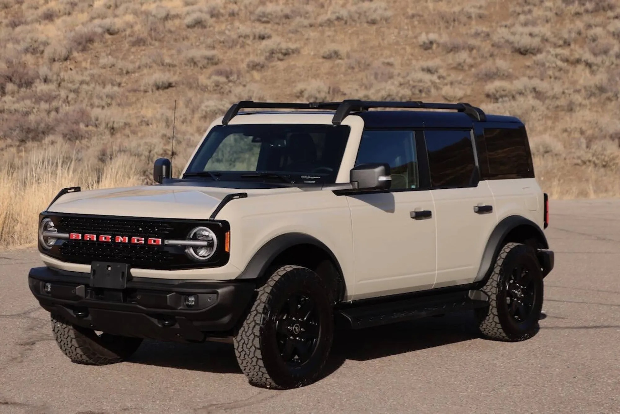 2025 Ford Bronco Outer Banks - 4