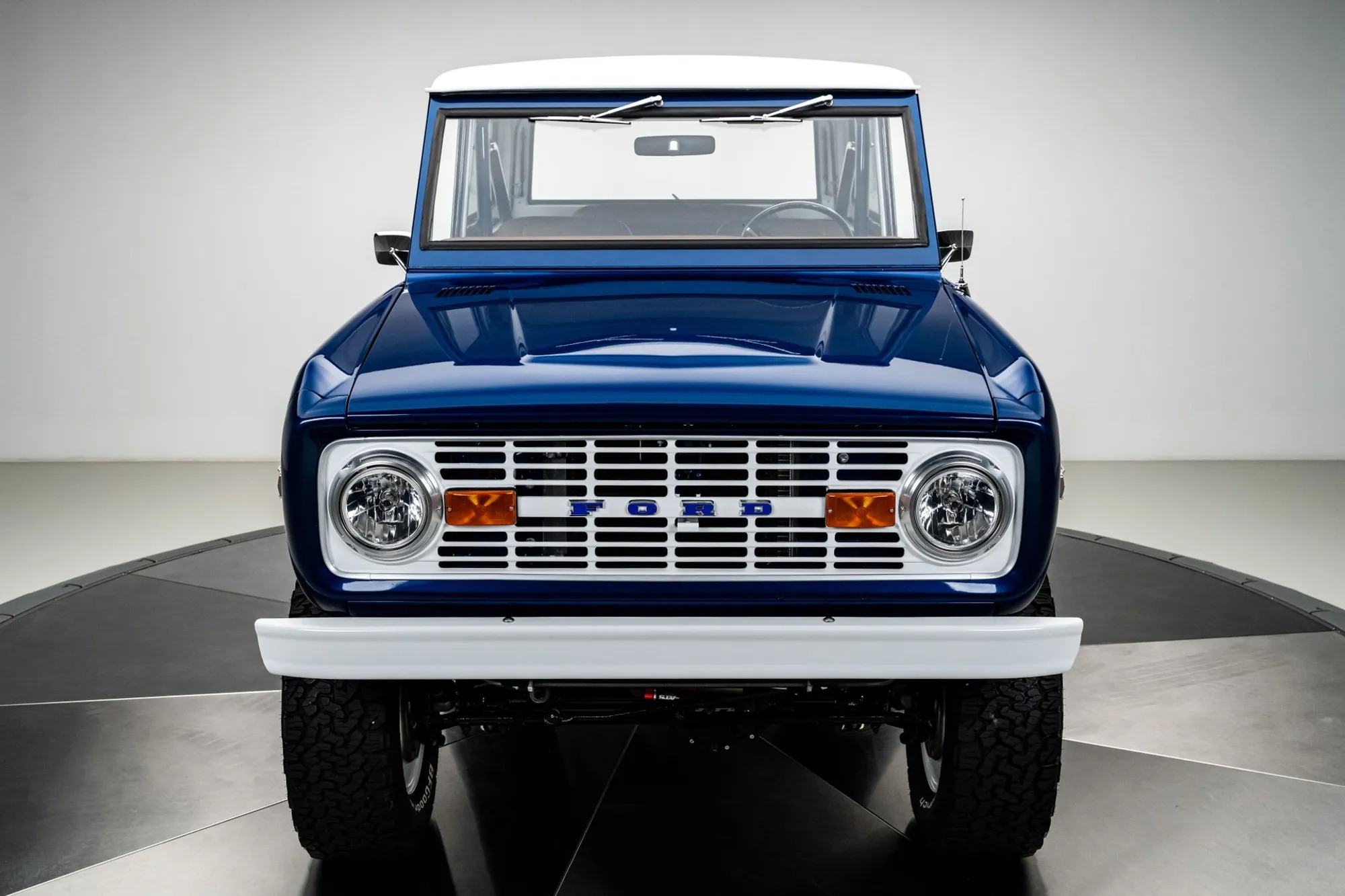 1974 Ford Bronco - 3