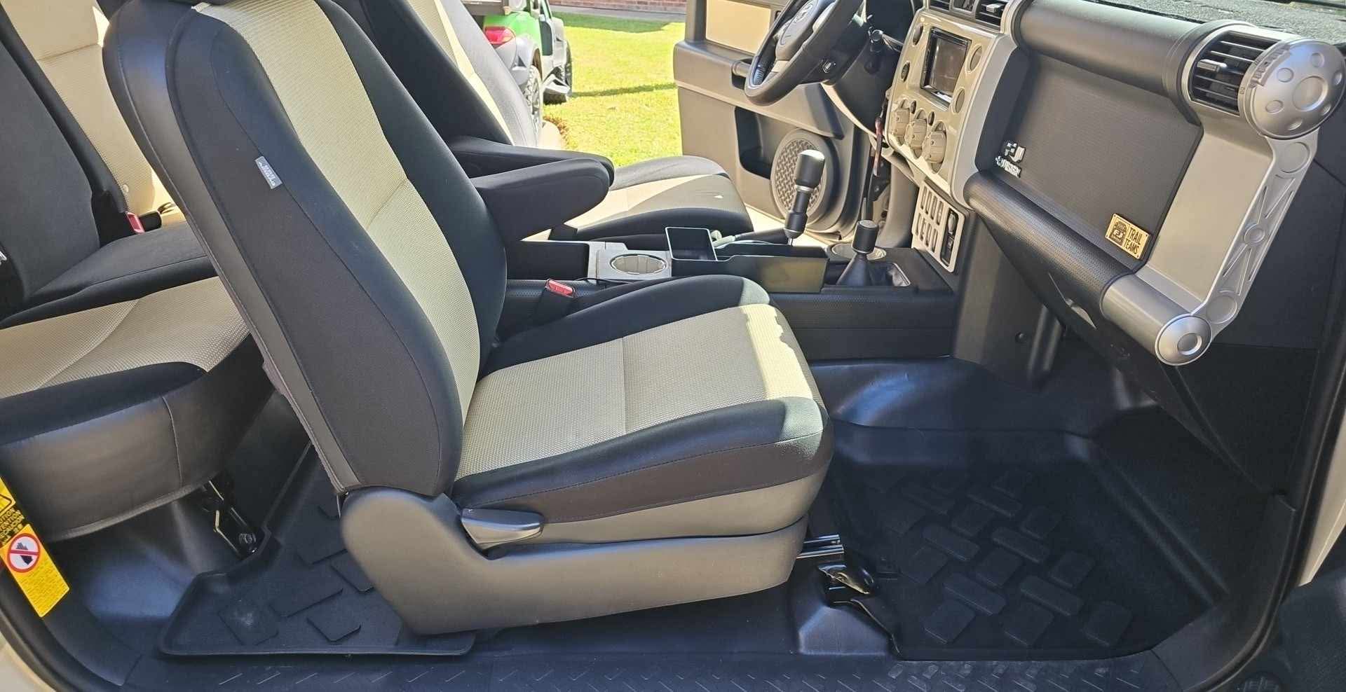 Sale Pending: 2010 Toyota FJ Cruiser Trail Teams Edition