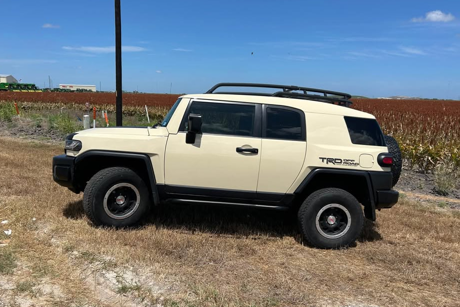 2010 Toyota FJ Cruiser Trail Teams Edition - 2