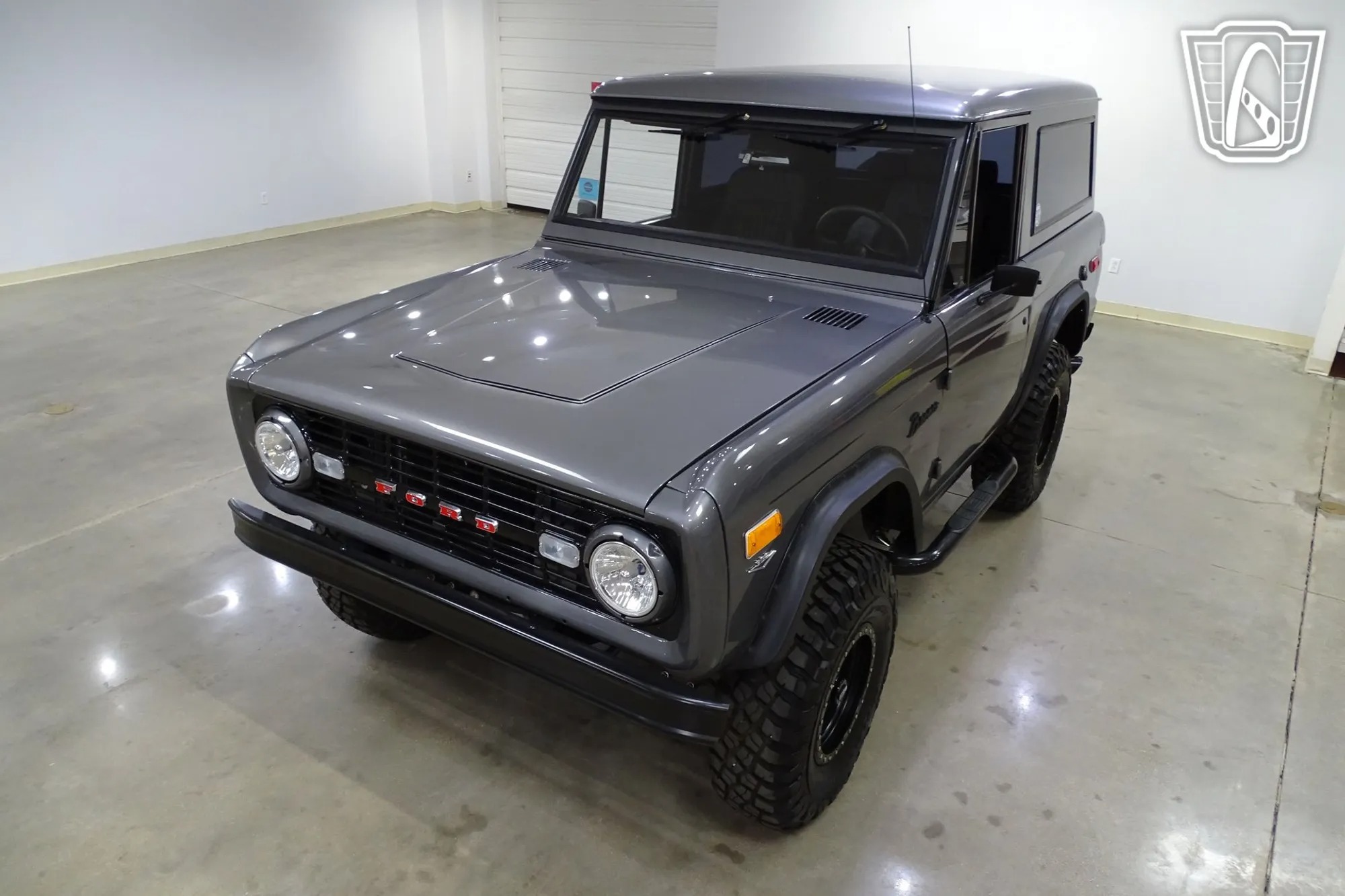 1975 Ford Bronco - 2