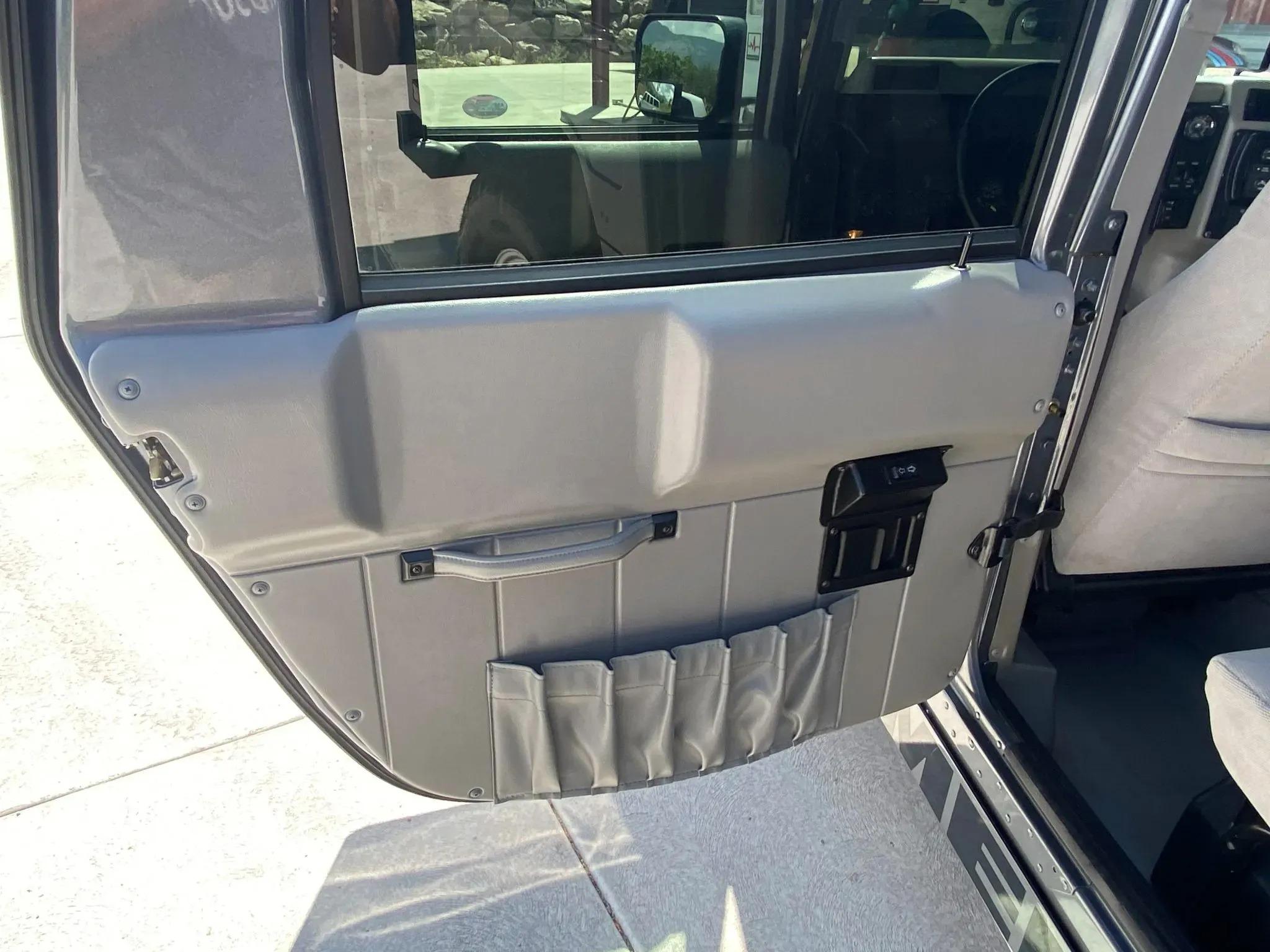 2003 Hummer H1