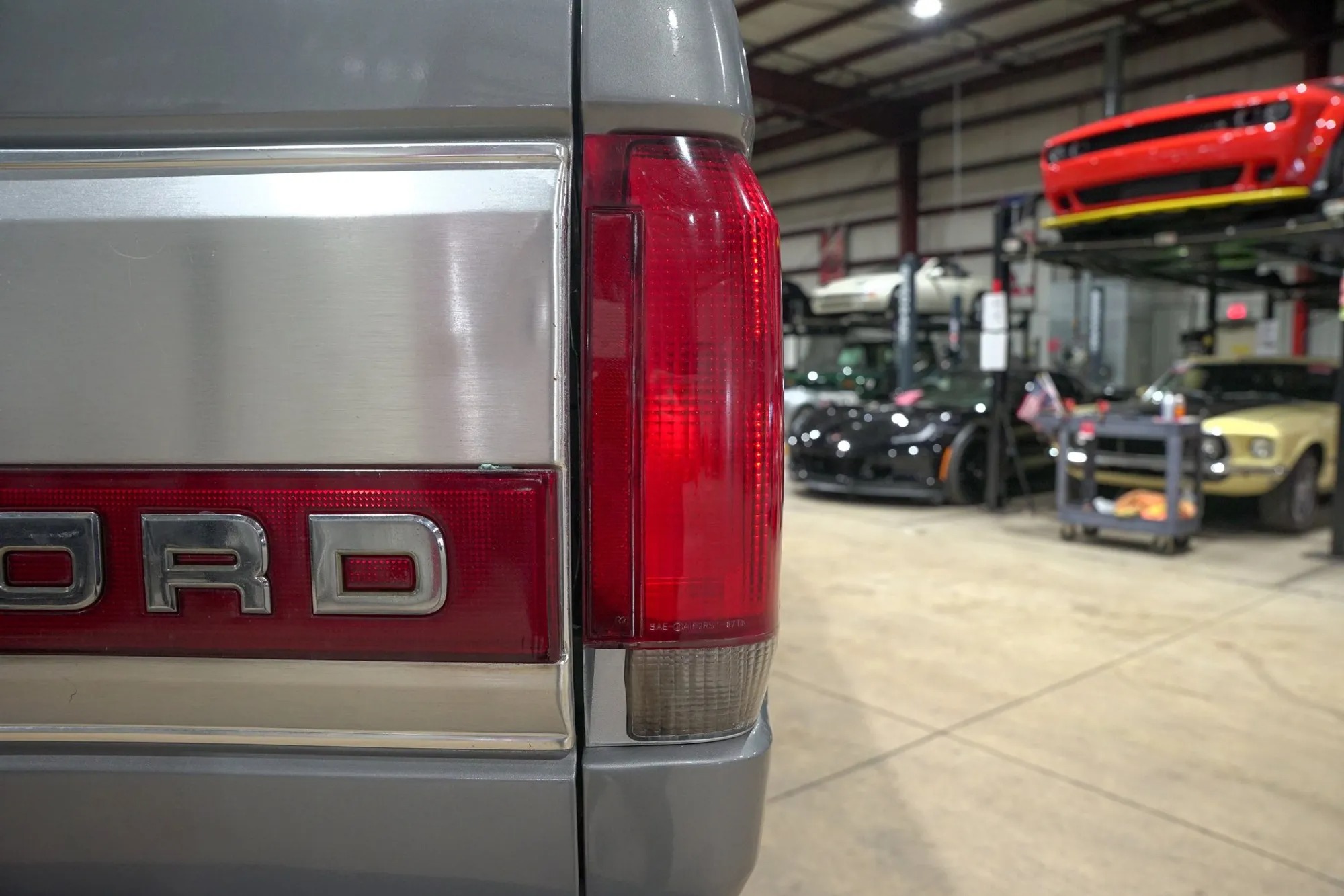 1990 Ford F-150 XLT Lariat