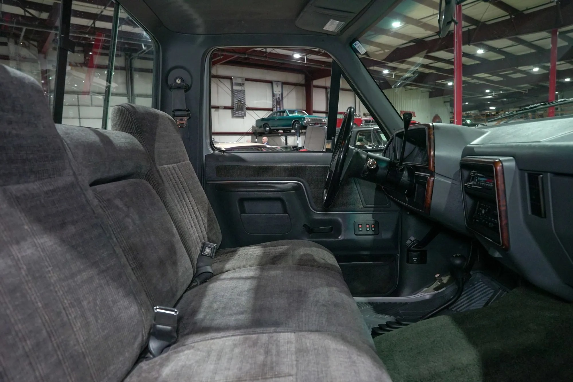 1990 Ford F-150 XLT Lariat