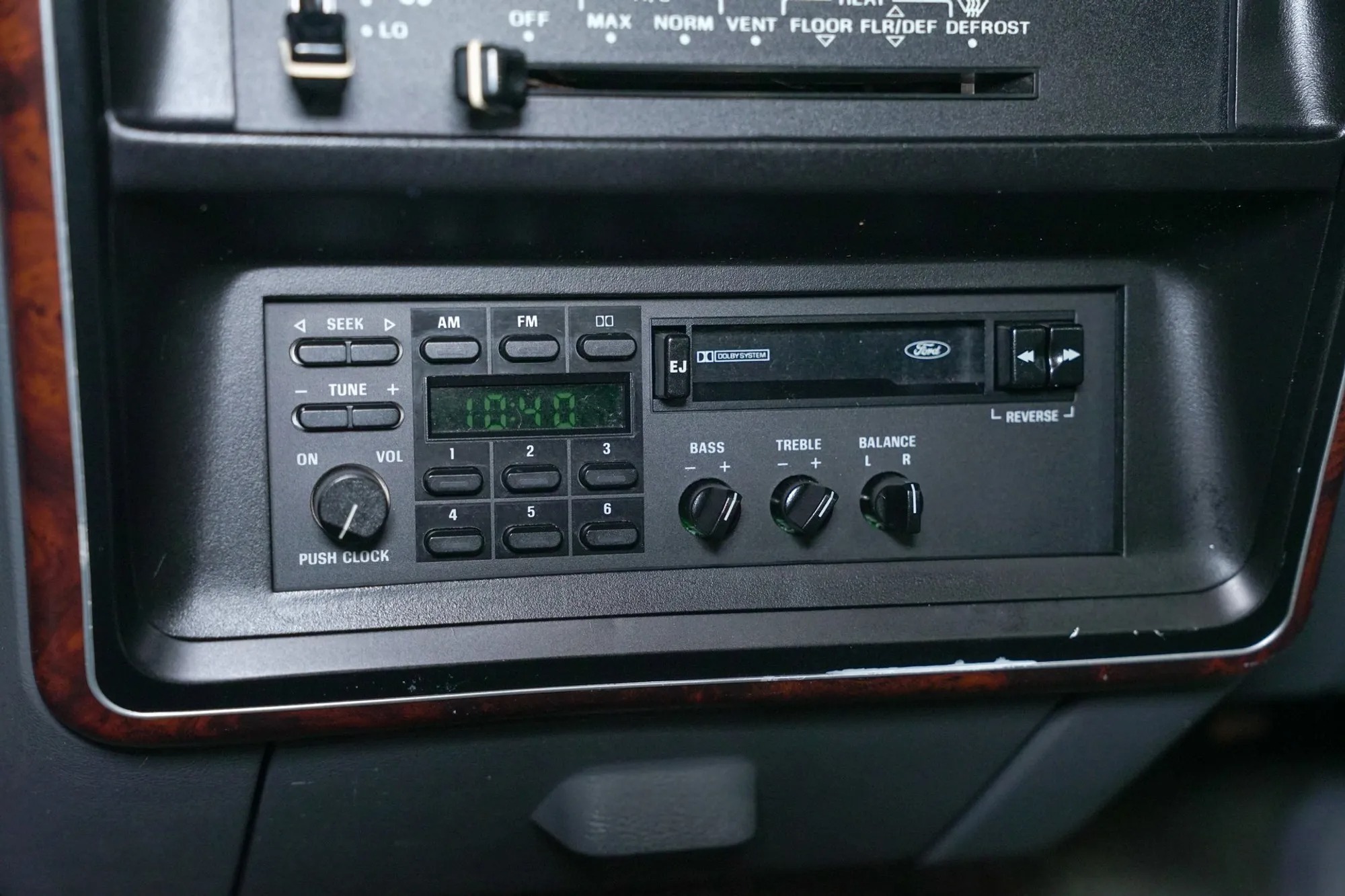 1990 Ford F-150 XLT Lariat