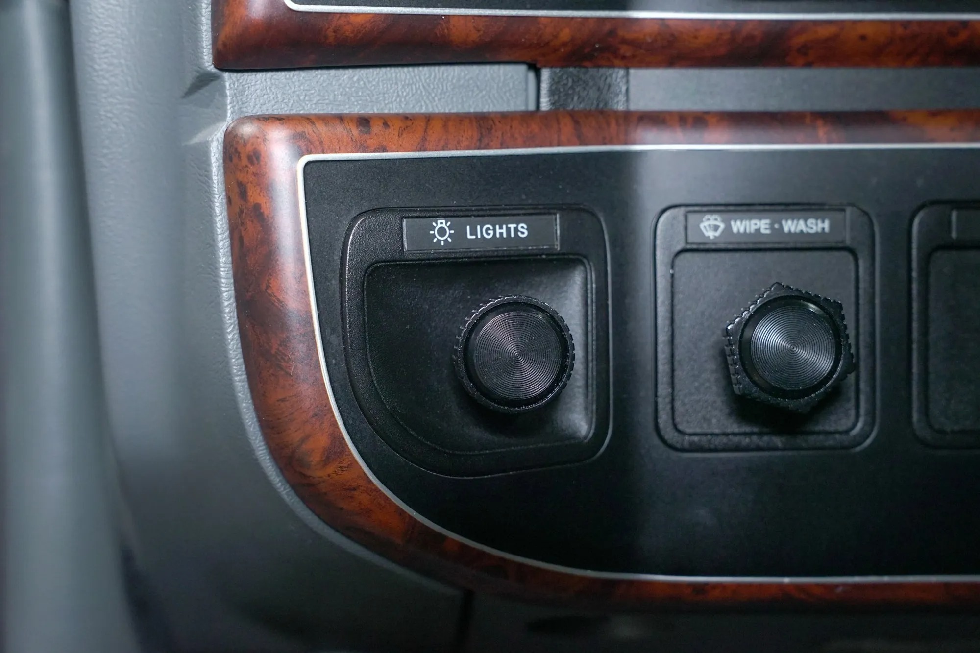 1990 Ford F-150 XLT Lariat