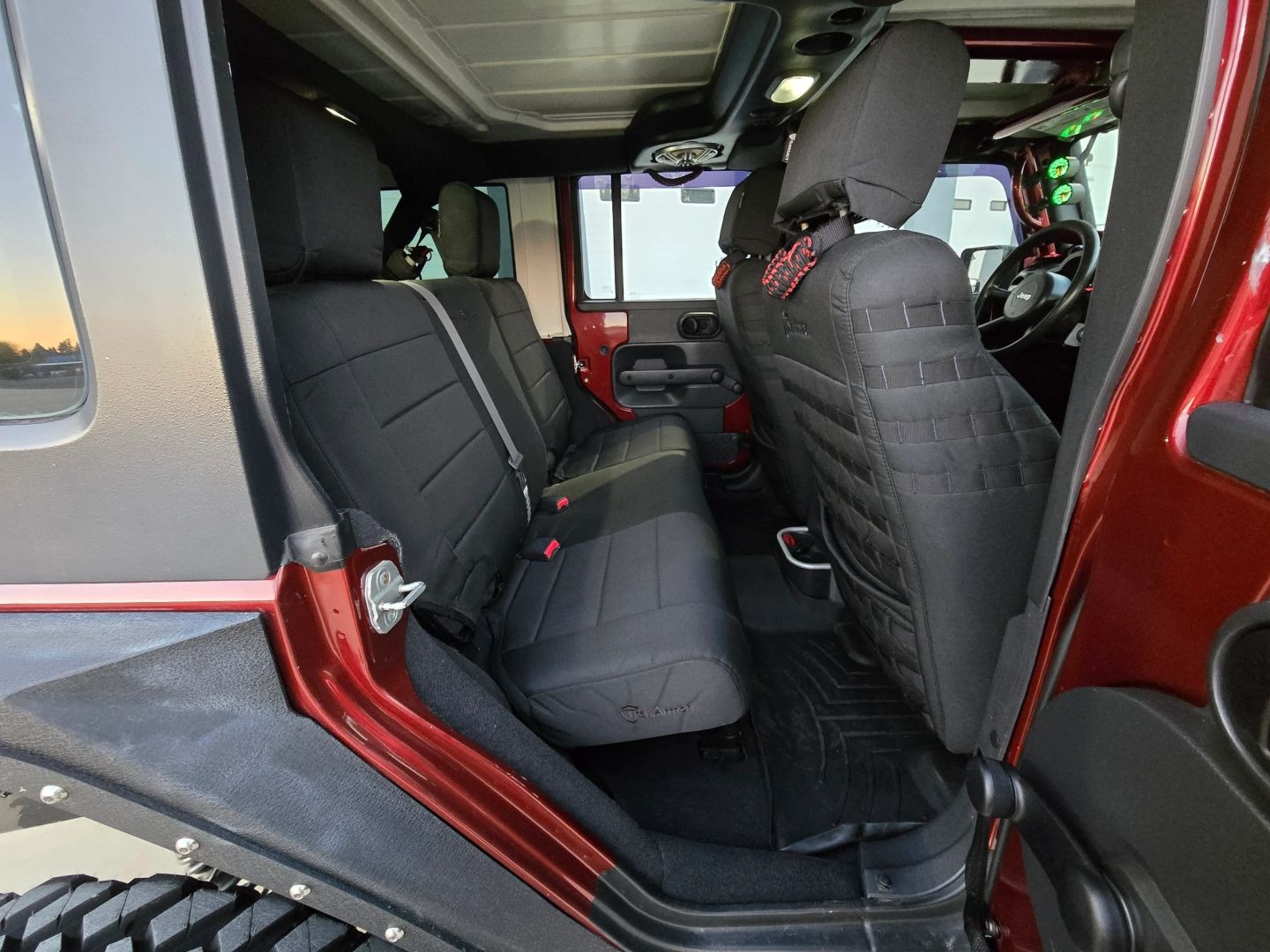 6.1L V8-Powerd 2007 Jeep Wrangler Unlimited X