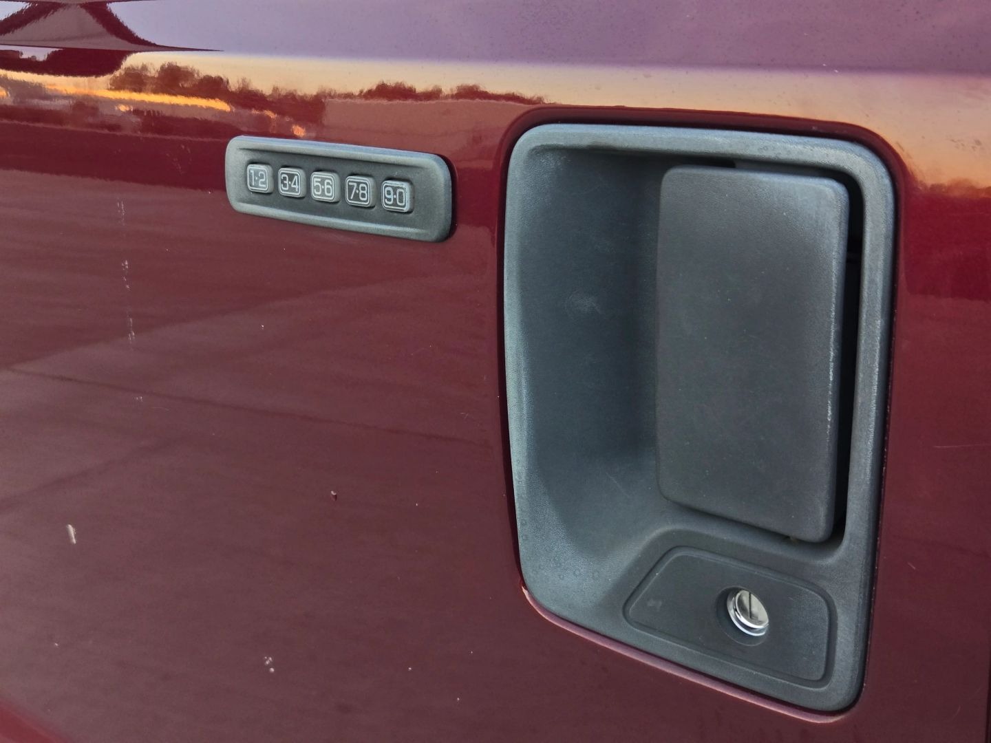 2008 Ford F350 Super Duty Crew Cab XL