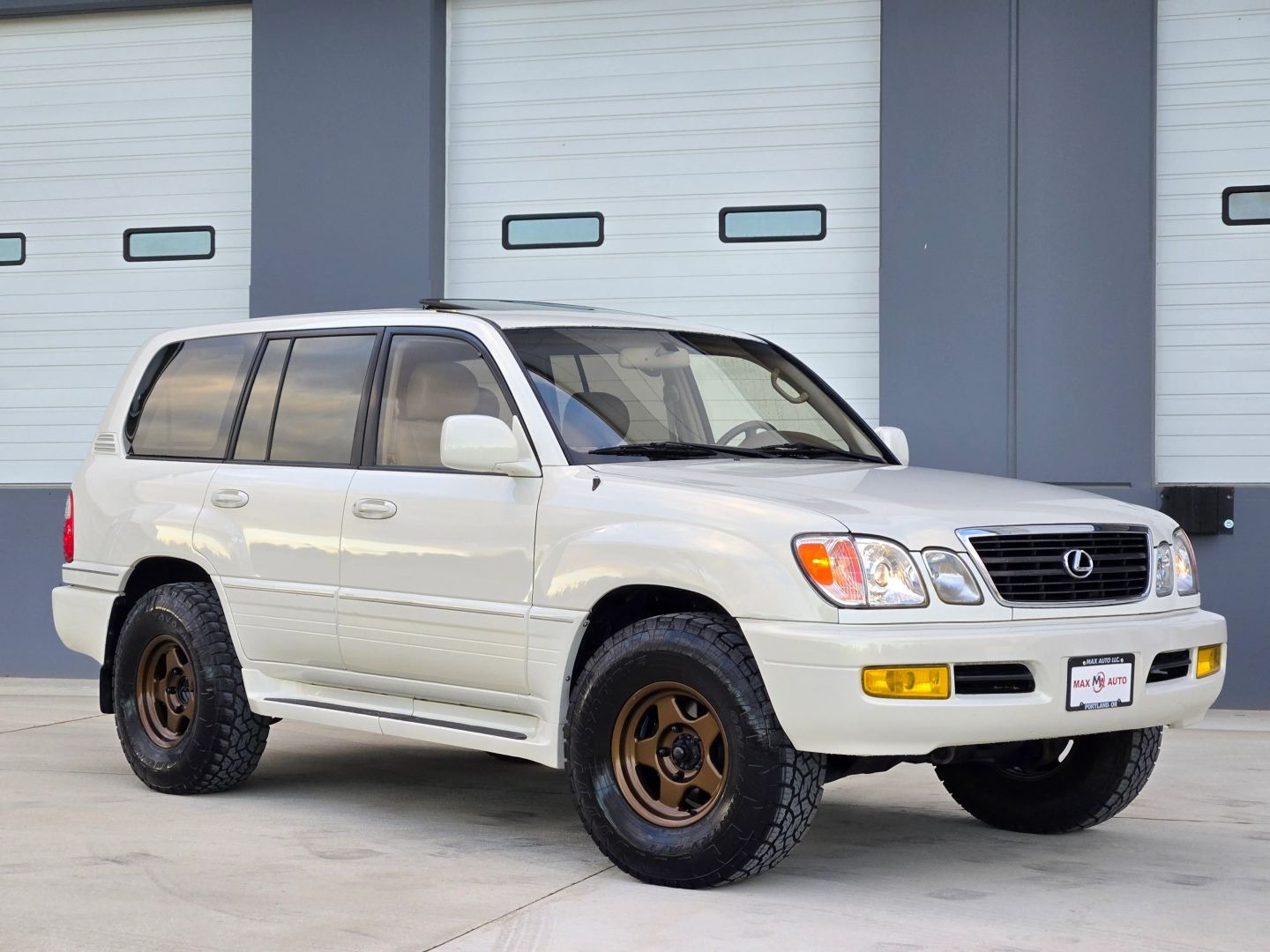  Lexus LX