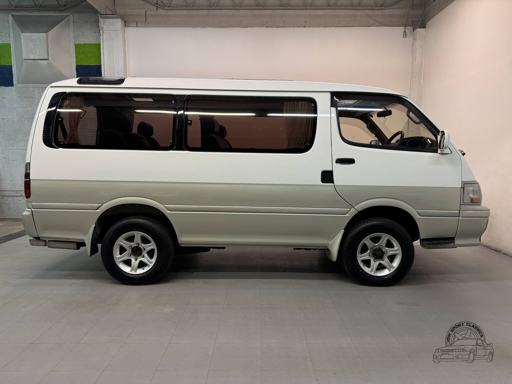 1995 Toyota HiAce Super Custom 4x4