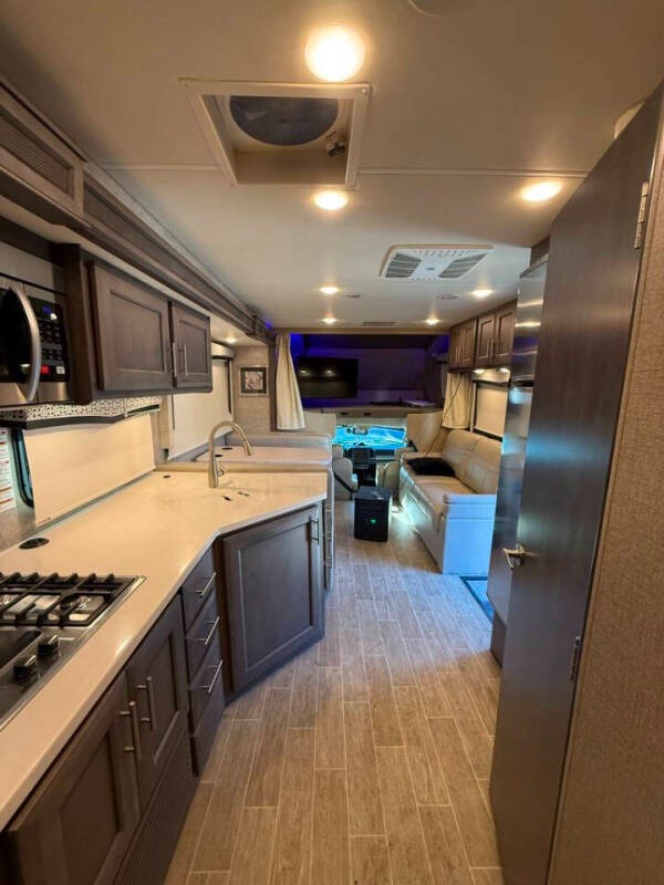 2021 Ford F-550 Thor Omni BH35