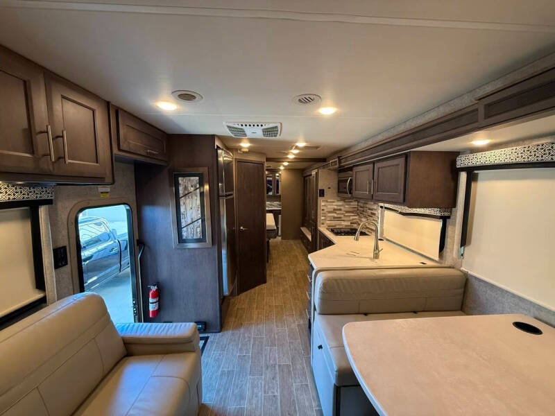 2021 Ford F-550 Thor Omni BH35