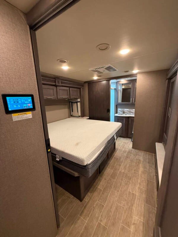 2021 Ford F-550 Thor Omni BH35