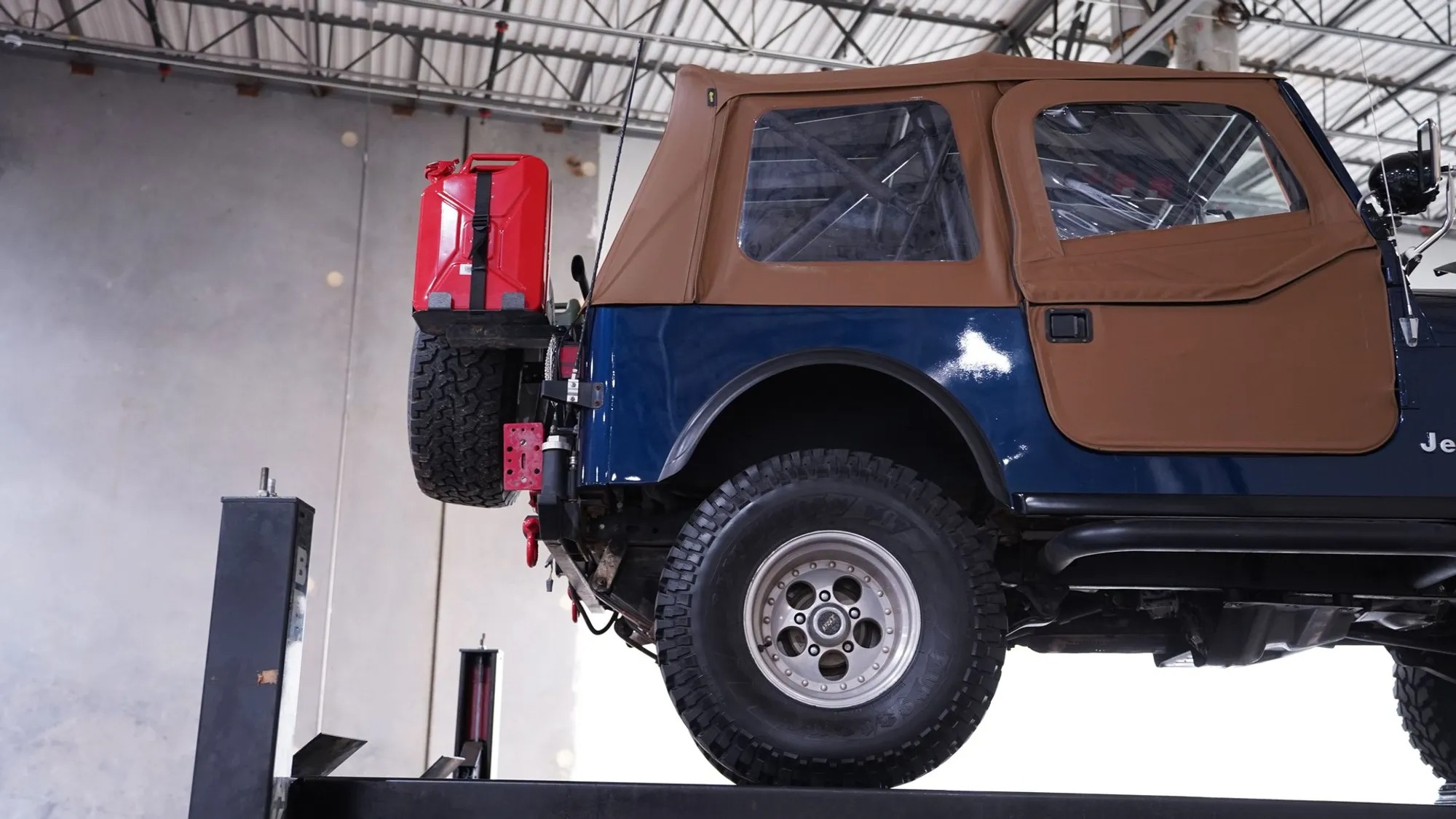 1985 Jeep CJ-7 Laredo