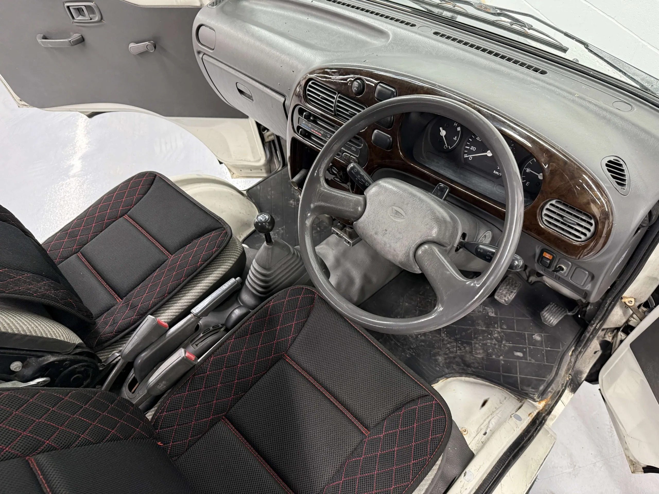 1997 Daihatsu Hijet Super Jumbo S110P